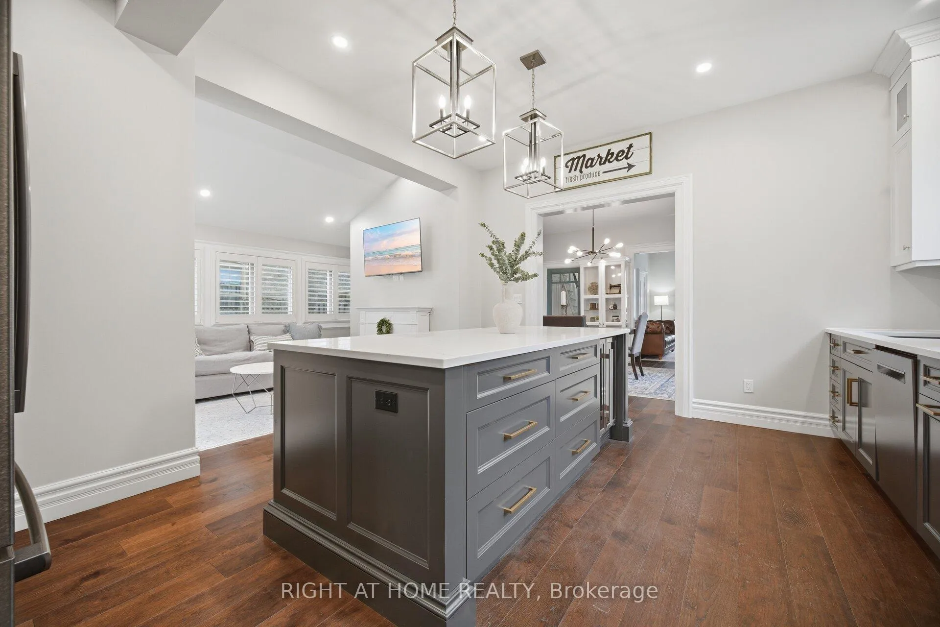 Photo 20 of 56 Chestnut Avenue, Brantford — HOMEH