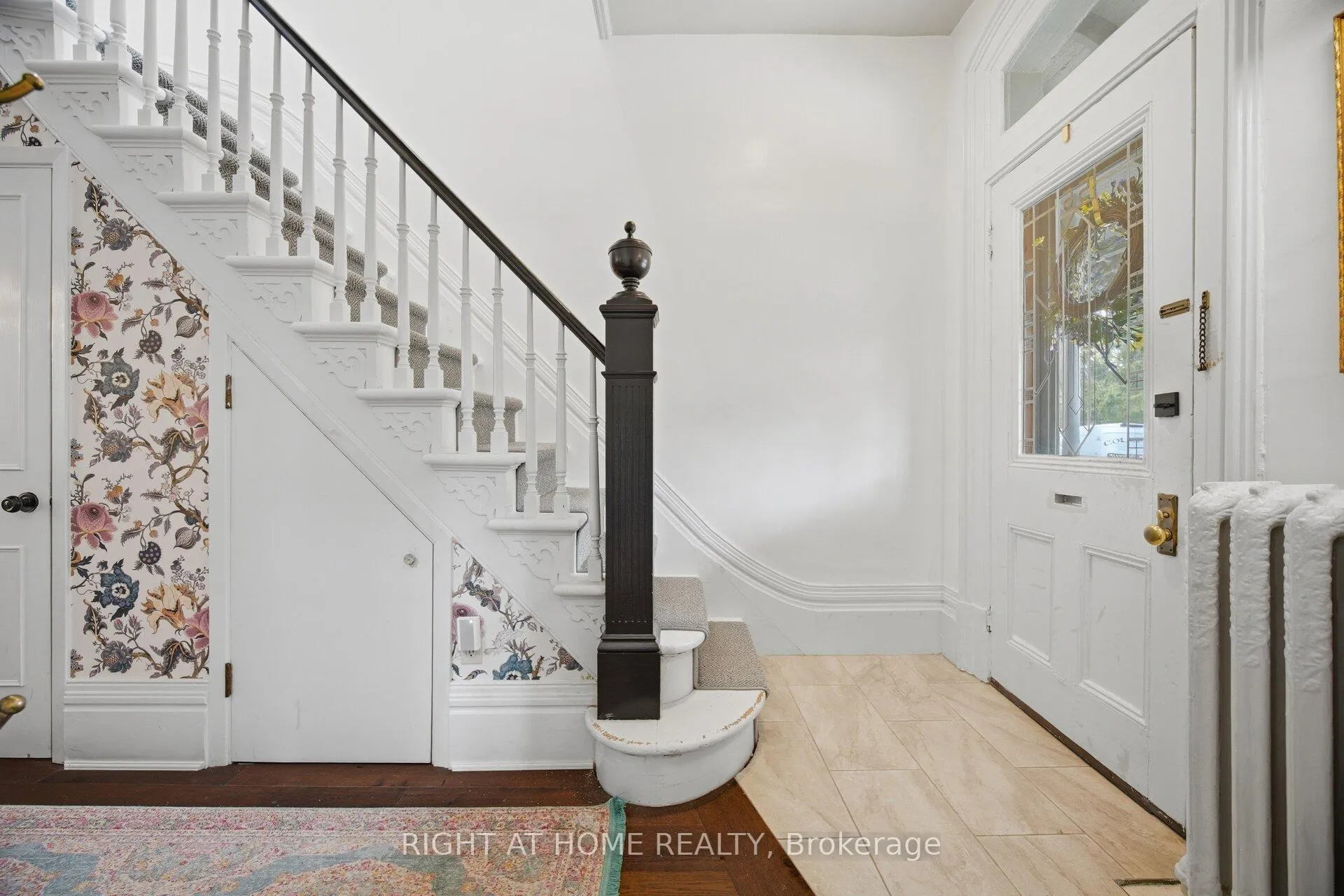 Photo 28 of 56 Chestnut Avenue, Brantford — HOMEH