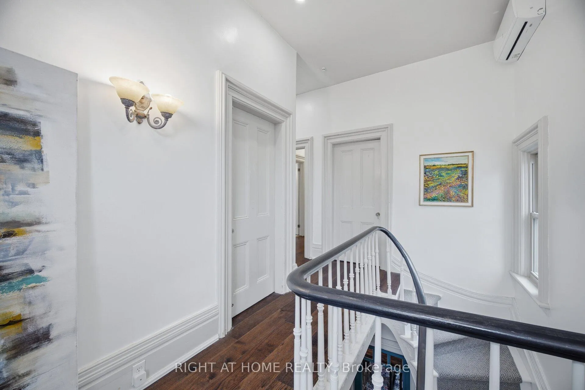 Photo 31 of 56 Chestnut Avenue, Brantford — HOMEH