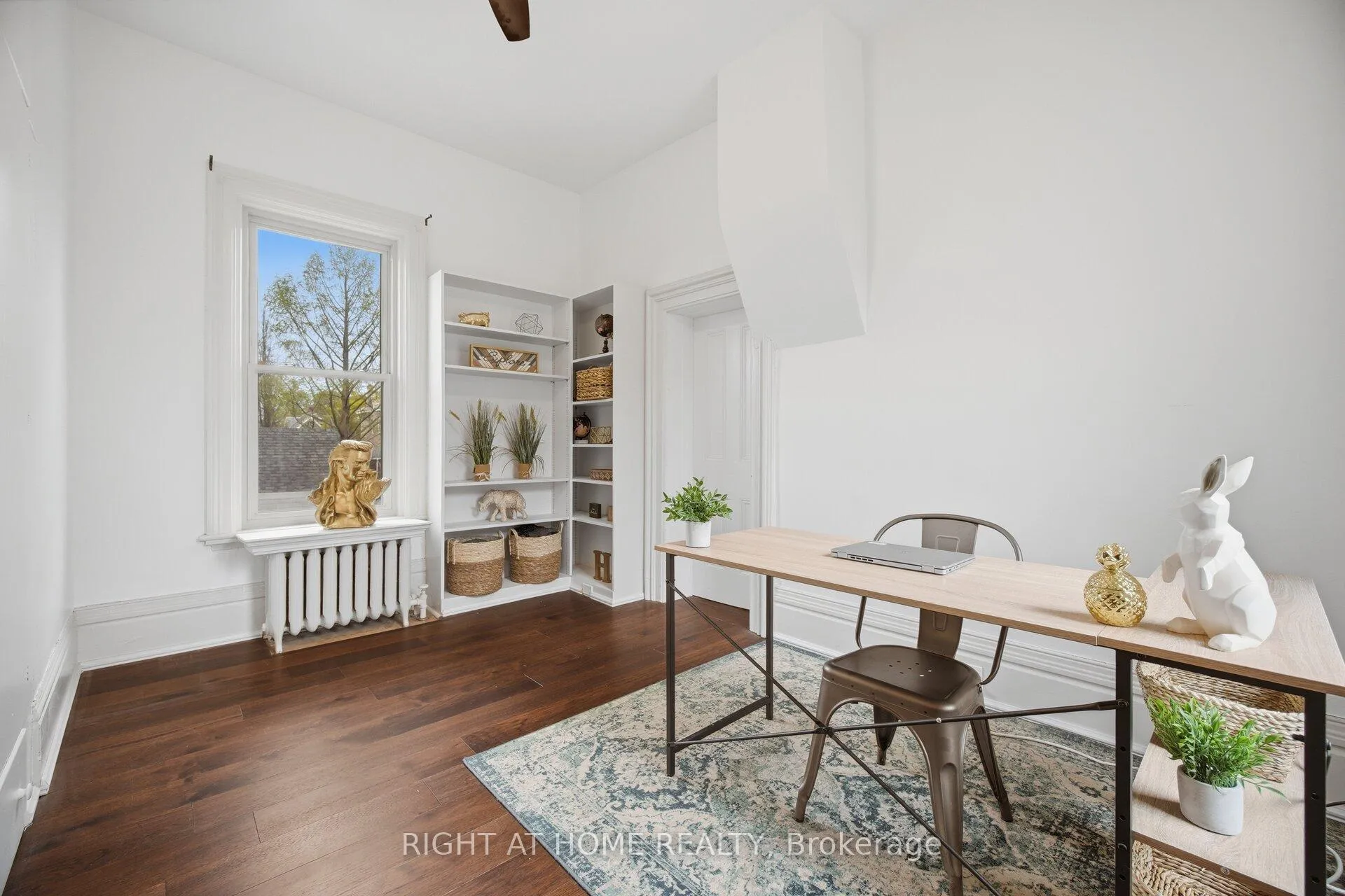 Photo 32 of 56 Chestnut Avenue, Brantford — HOMEH