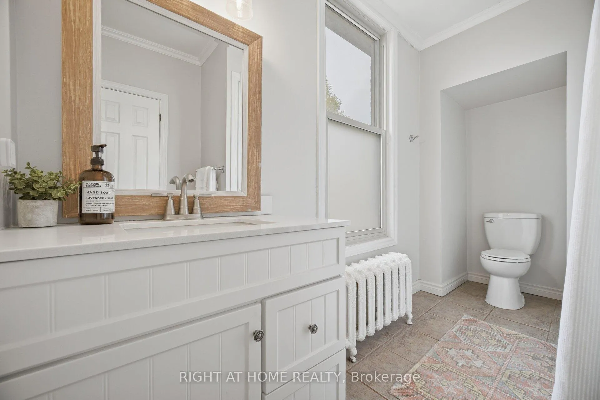 Photo 35 of 56 Chestnut Avenue, Brantford — HOMEH