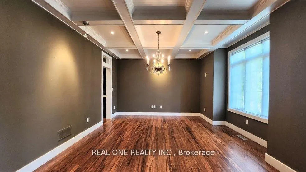 Photo 9 of 531 Jeanette Drive, Oakville, West — HOMEH