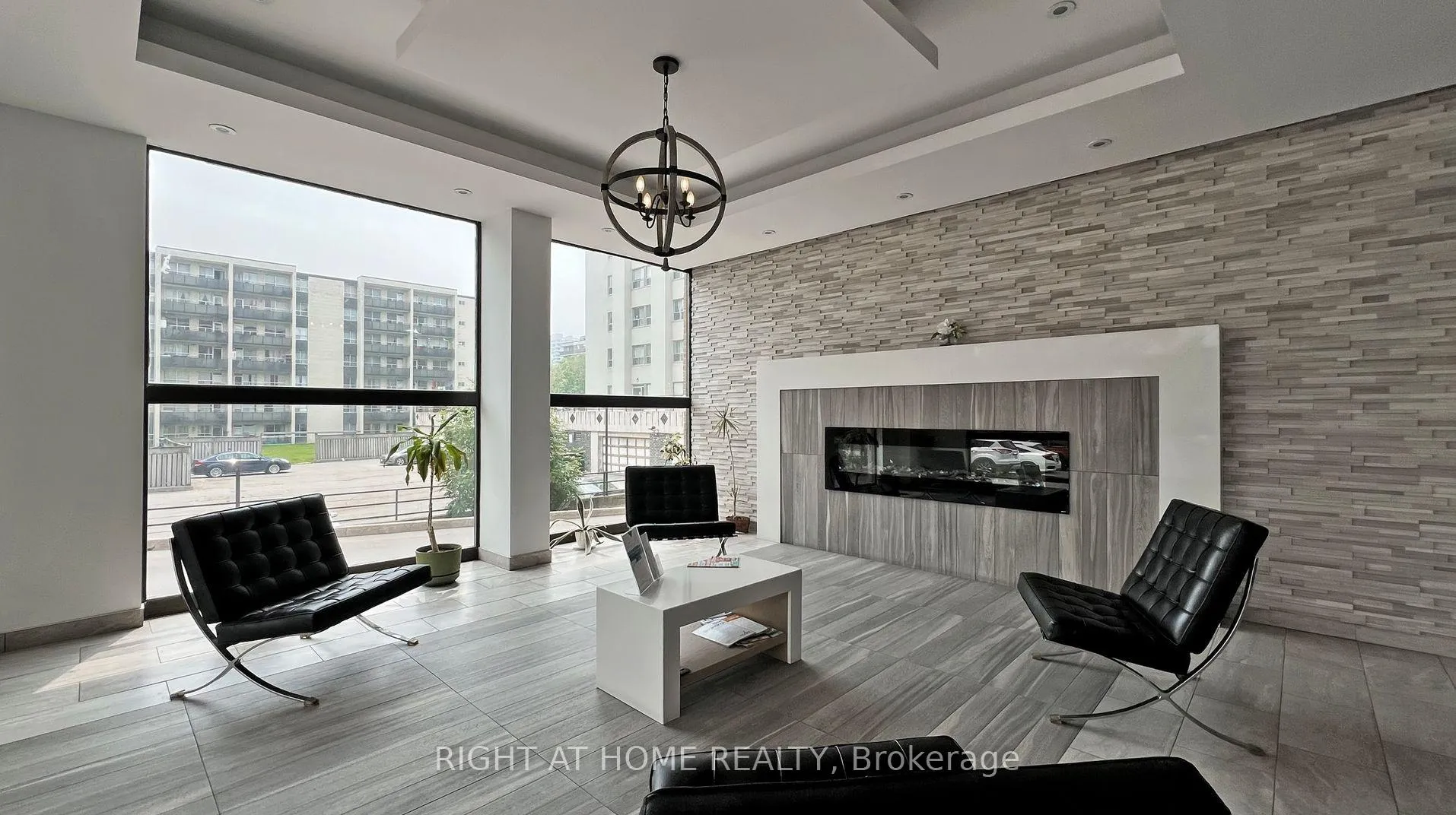 Photo 6 of Unit 607, 180 Dudley Avenue, Markham, Thornhill — HOMEH