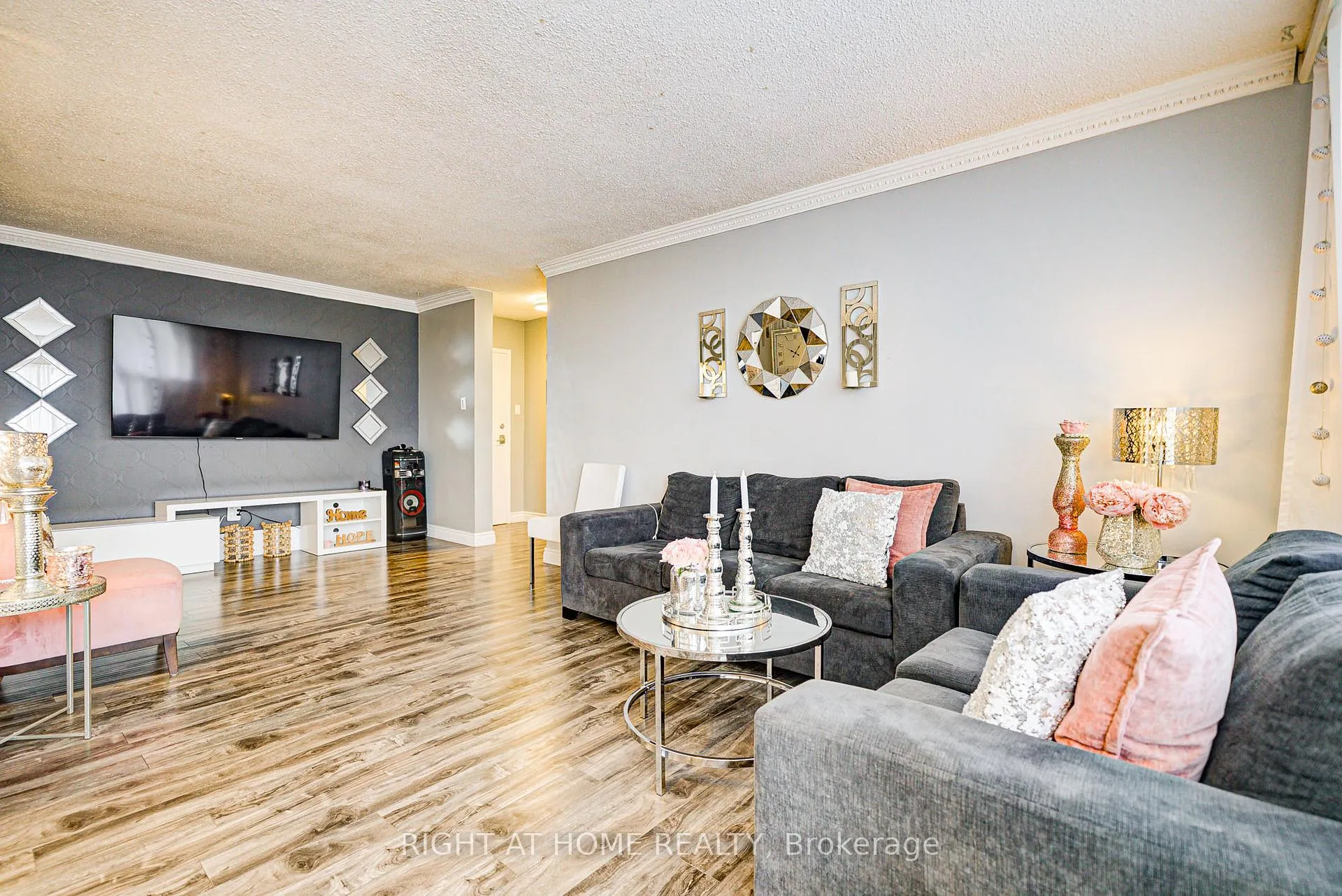 Photo 13 of Unit 607, 180 Dudley Avenue, Markham, Thornhill — HOMEH