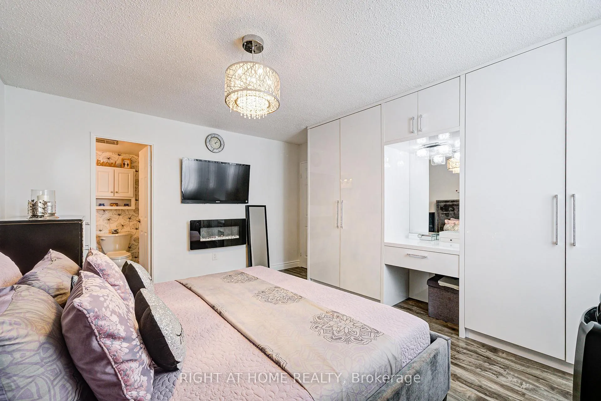 Photo 26 of Unit 607, 180 Dudley Avenue, Markham, Thornhill — HOMEH