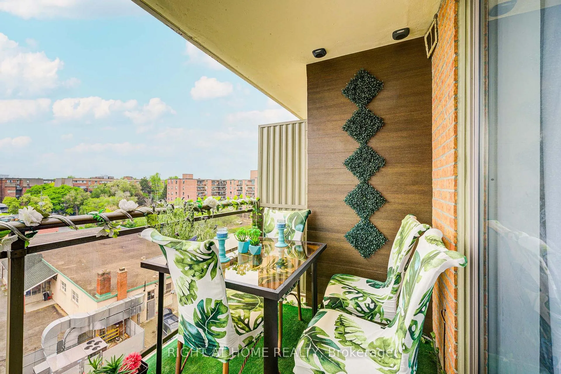 Photo 30 of Unit 607, 180 Dudley Avenue, Markham, Thornhill — HOMEH