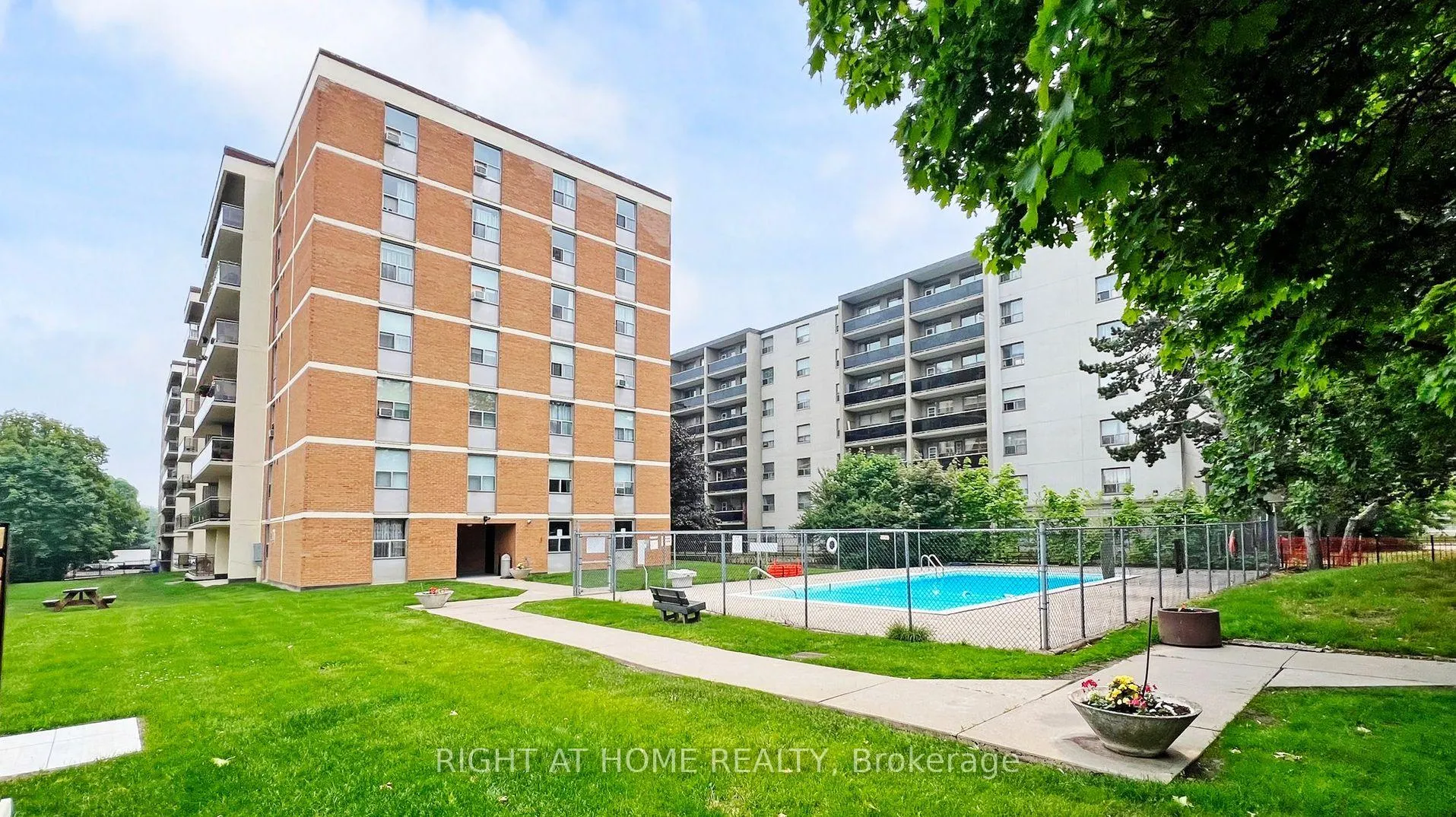 Photo 34 of Unit 607, 180 Dudley Avenue, Markham, Thornhill — HOMEH