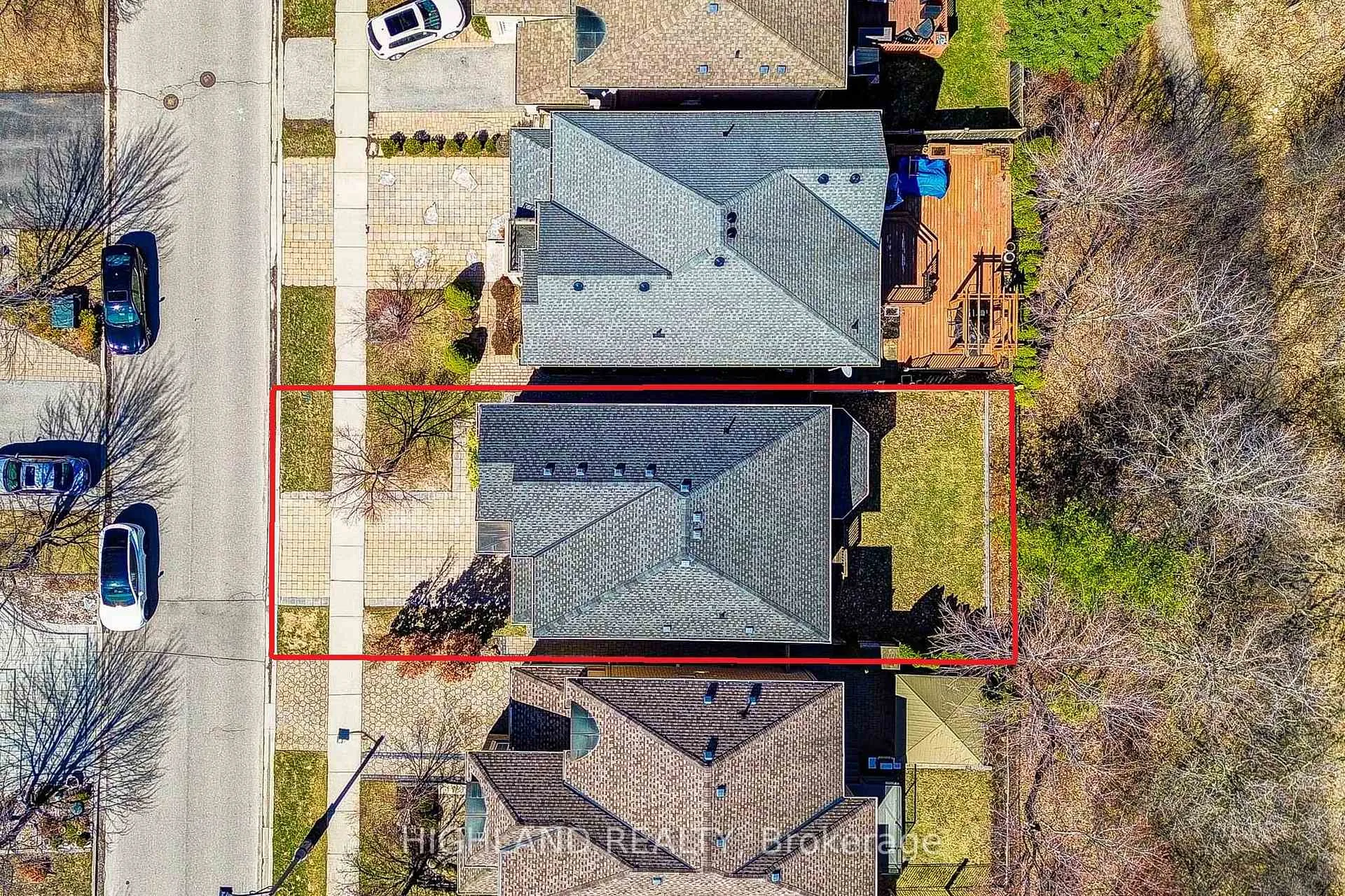 Photo 3 of 311 Duskywing Way, Oakville, Bronte — HOMEH