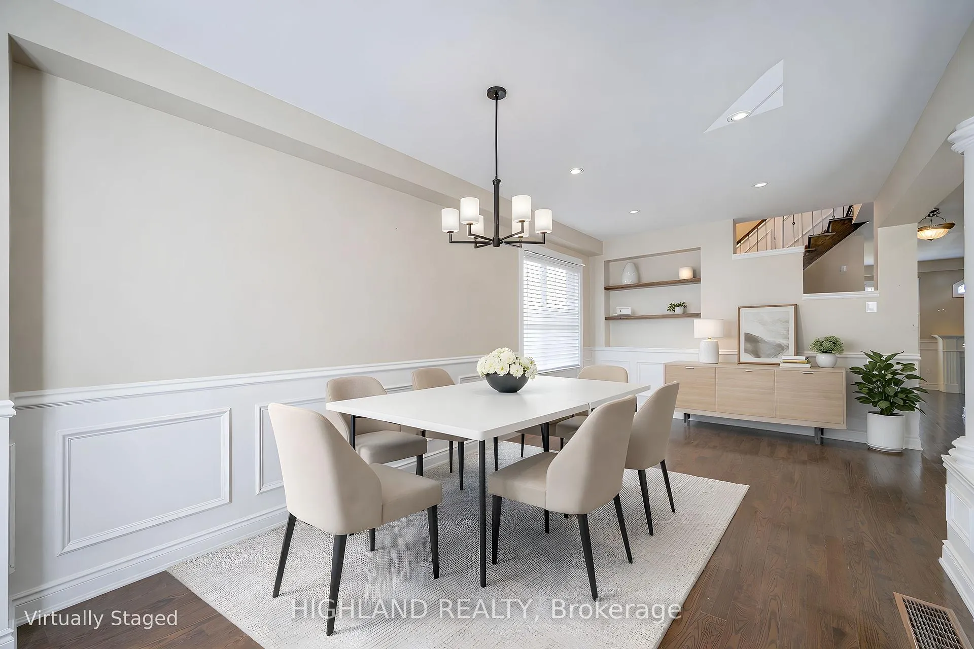 Photo 5 of 311 Duskywing Way, Oakville, Bronte — HOMEH