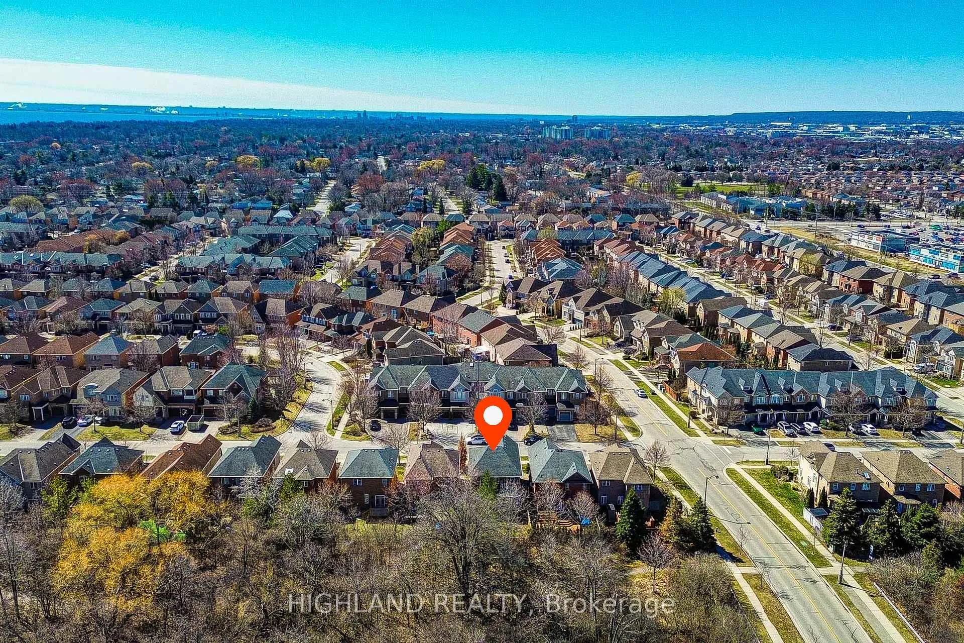 Photo 17 of 311 Duskywing Way, Oakville, Bronte — HOMEH