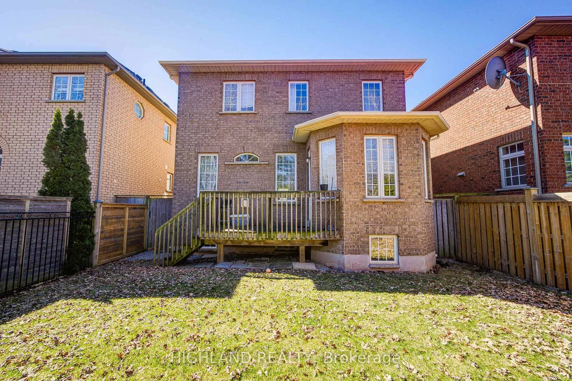Photo 27 of 311 Duskywing Way, Oakville, Bronte — HOMEH