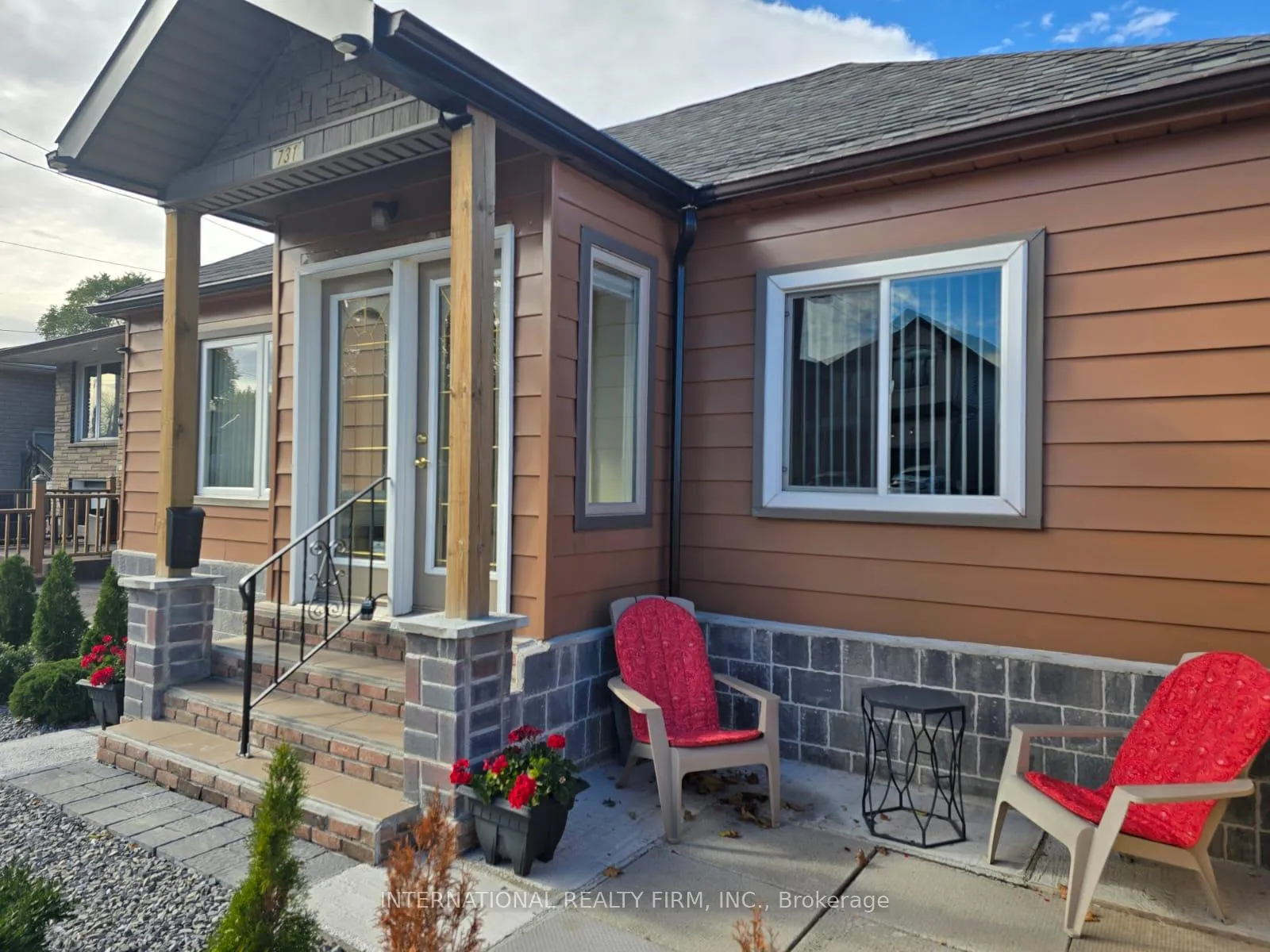 Photo 6 of 731 Knox Avenue, Hamilton, Parkview — HOMEH