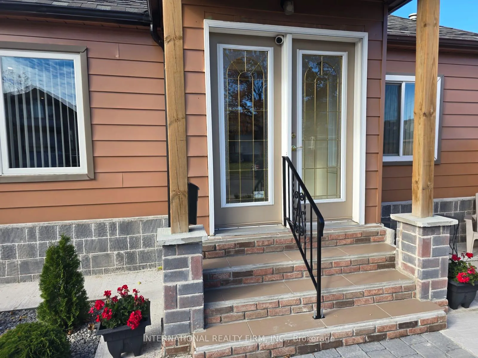 Photo 7 of 731 Knox Avenue, Hamilton, Parkview — HOMEH