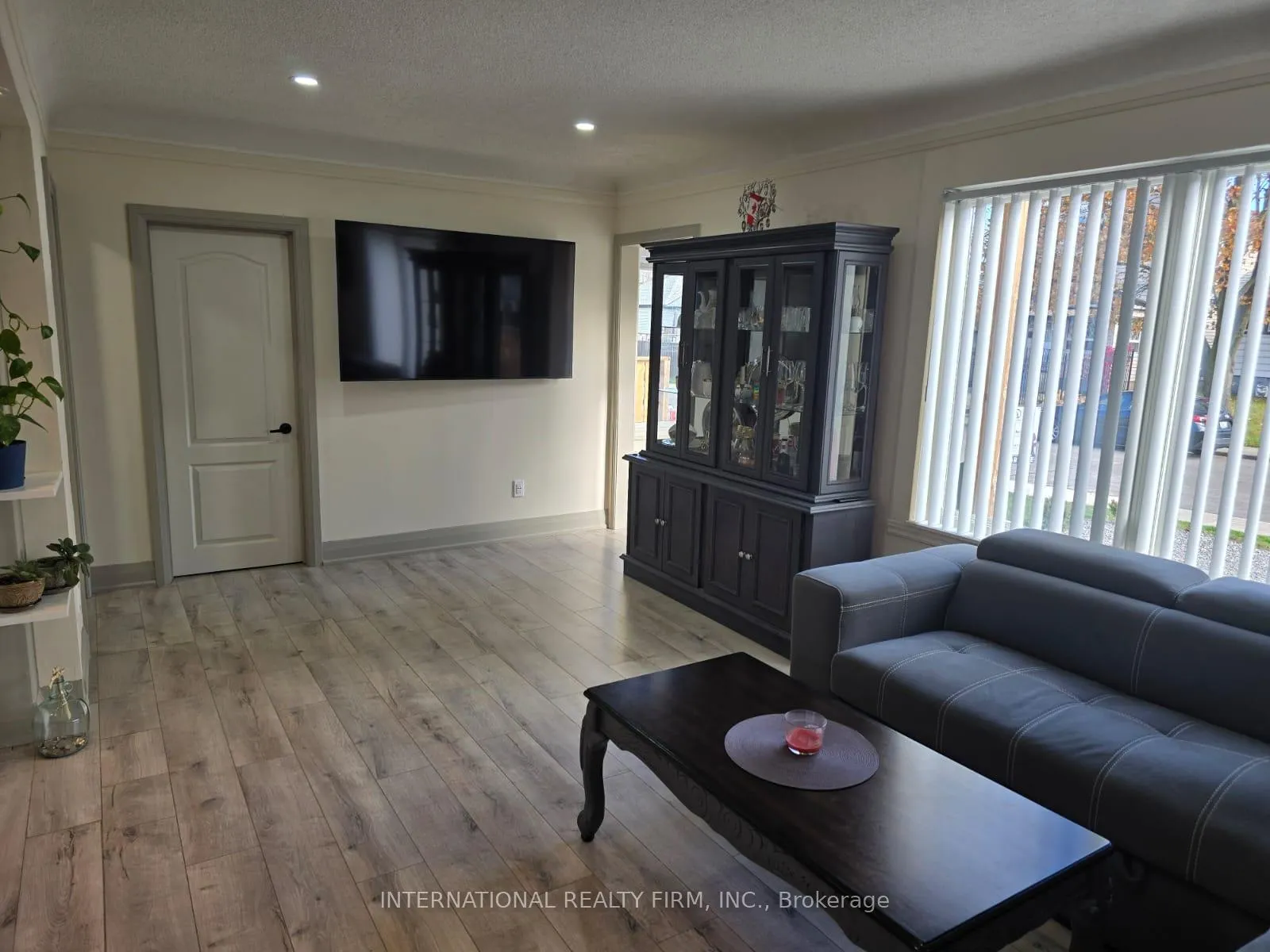 Photo 11 of 731 Knox Avenue, Hamilton, Parkview — HOMEH