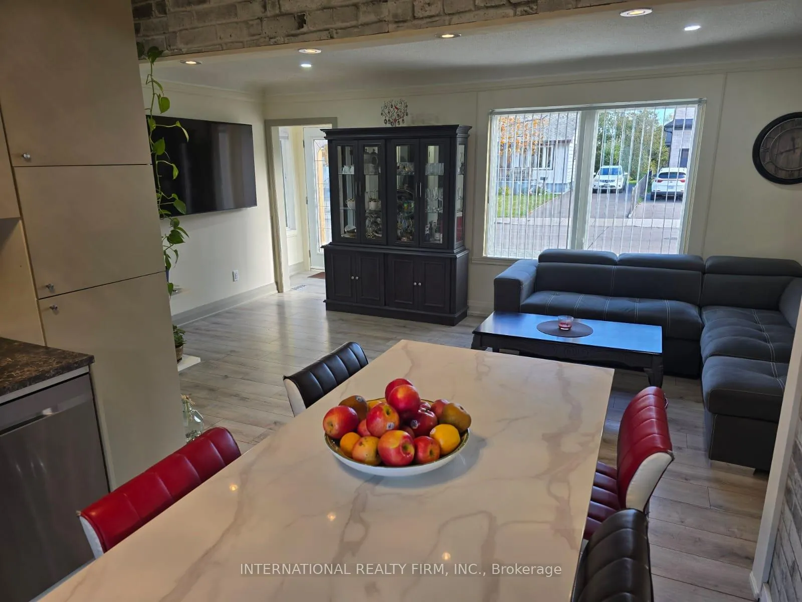 Photo 16 of 731 Knox Avenue, Hamilton, Parkview — HOMEH