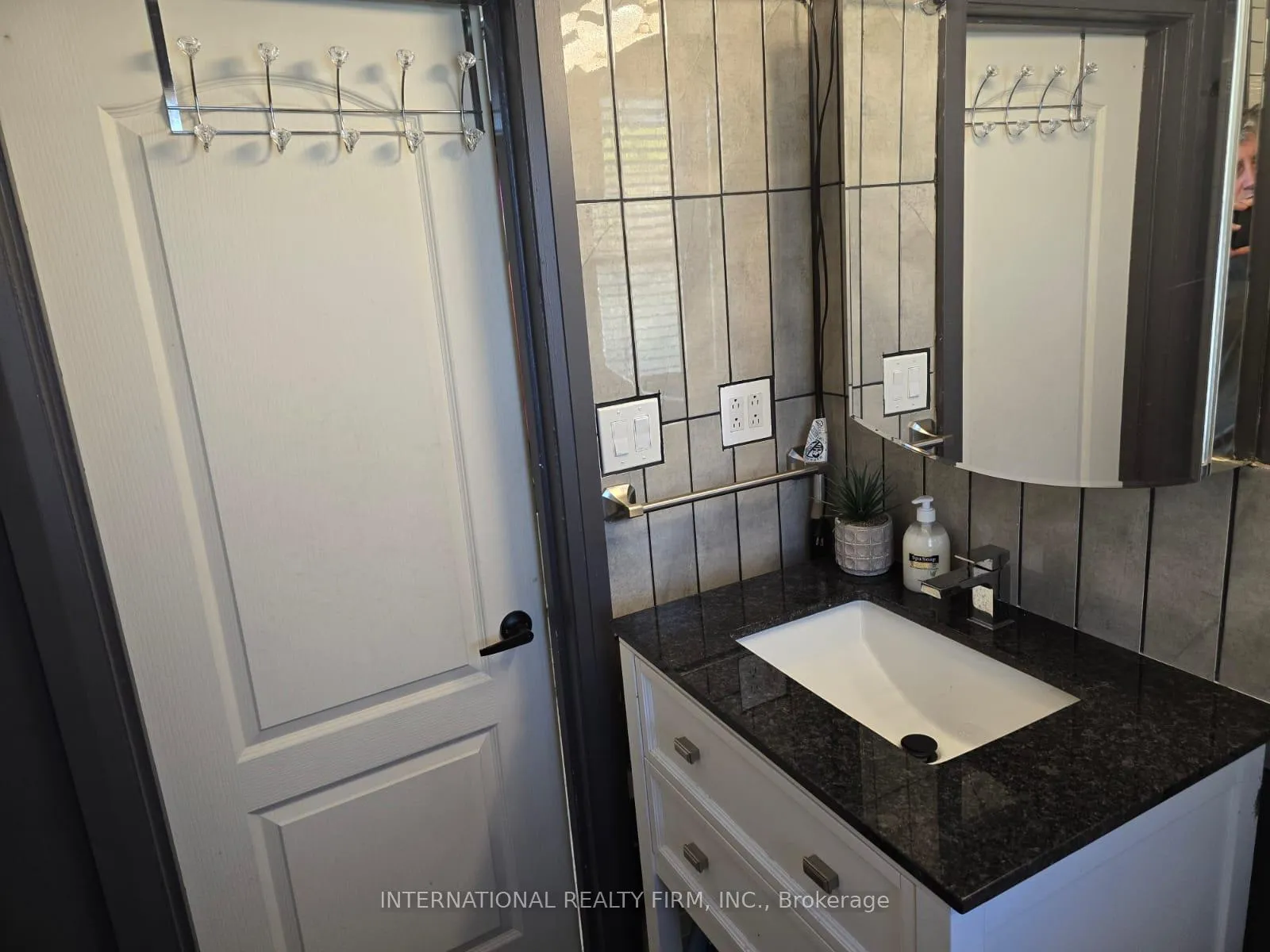 Photo 23 of 731 Knox Avenue, Hamilton, Parkview — HOMEH