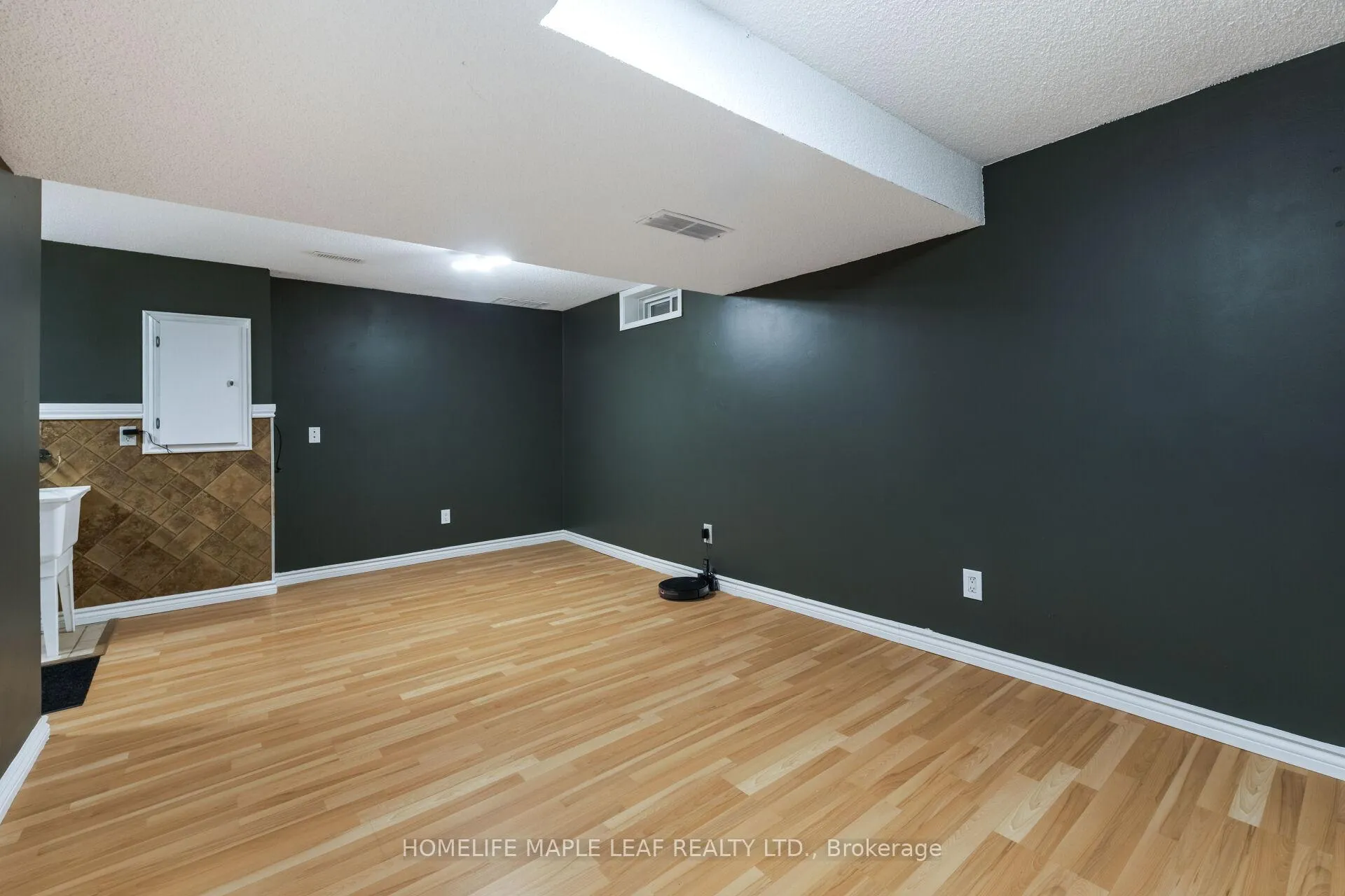 Photo 39 of 420 Orvis Crescent, Shelburne — HOMEH