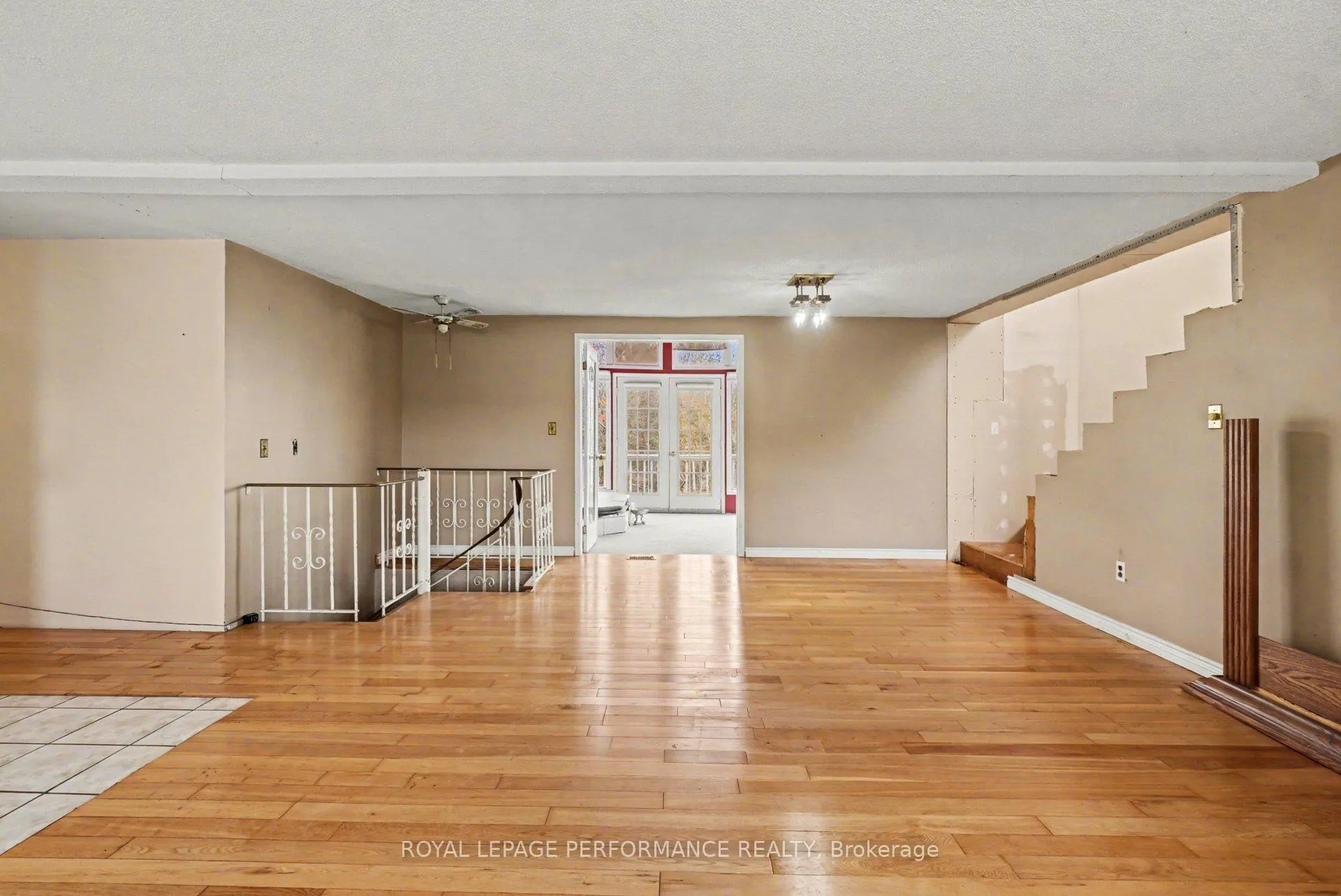 Photo 6 of 4946 Thunder Road, Ottawa, Carlsbad Springs — HOMEH