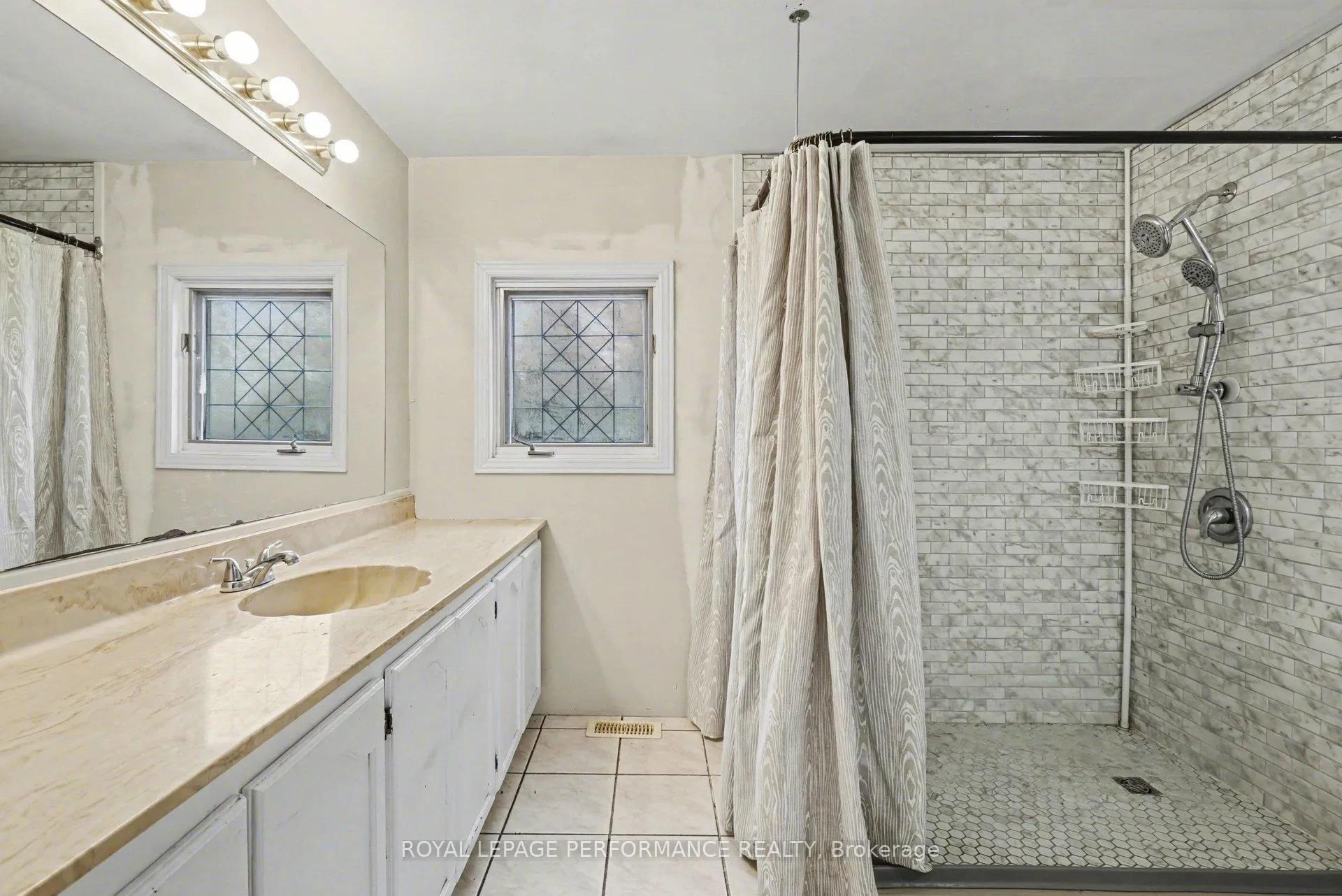 Photo 17 of 4946 Thunder Road, Ottawa, Carlsbad Springs — HOMEH