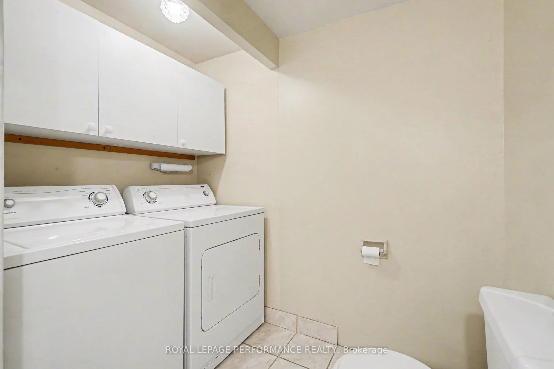 Photo 19 of 4946 Thunder Road, Ottawa, Carlsbad Springs — HOMEH
