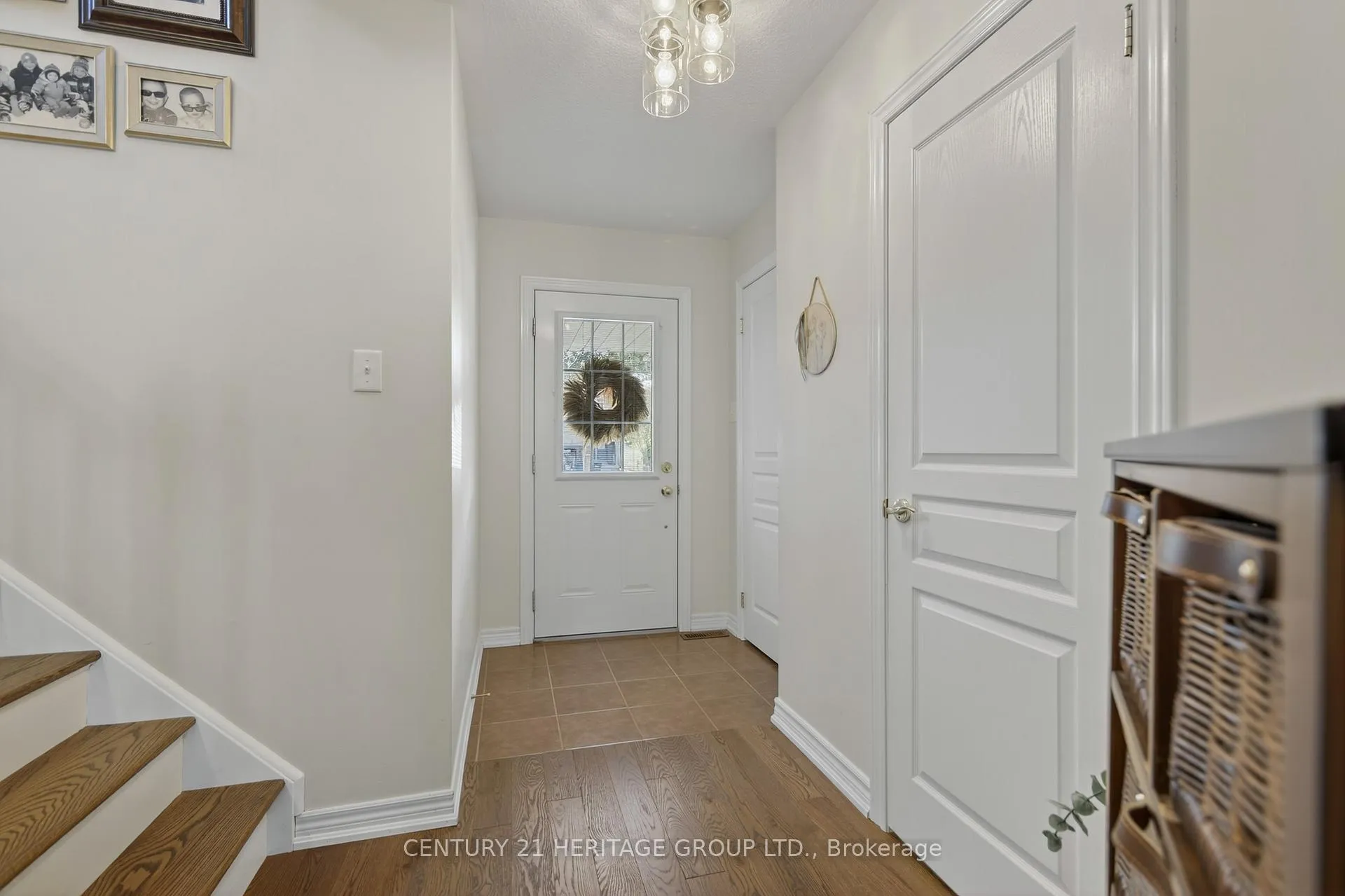 Photo 5 of 80 Anderson Road, New Tecumseth, Alliston — HOMEH