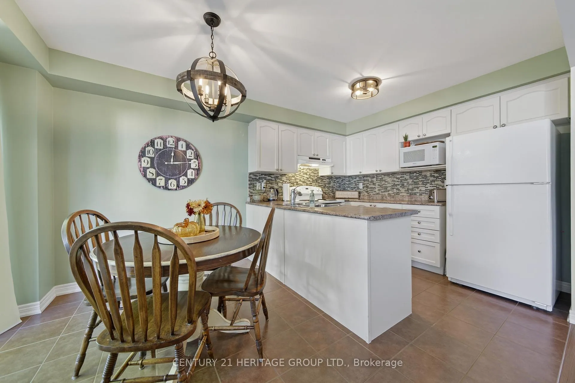 Photo 21 of 80 Anderson Road, New Tecumseth, Alliston — HOMEH