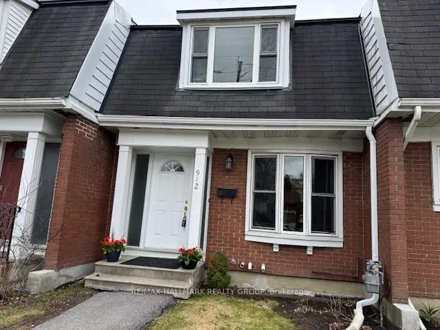 Photo 1 of 912 Dynes Road, Ottawa, Carleton Square — HOMEH