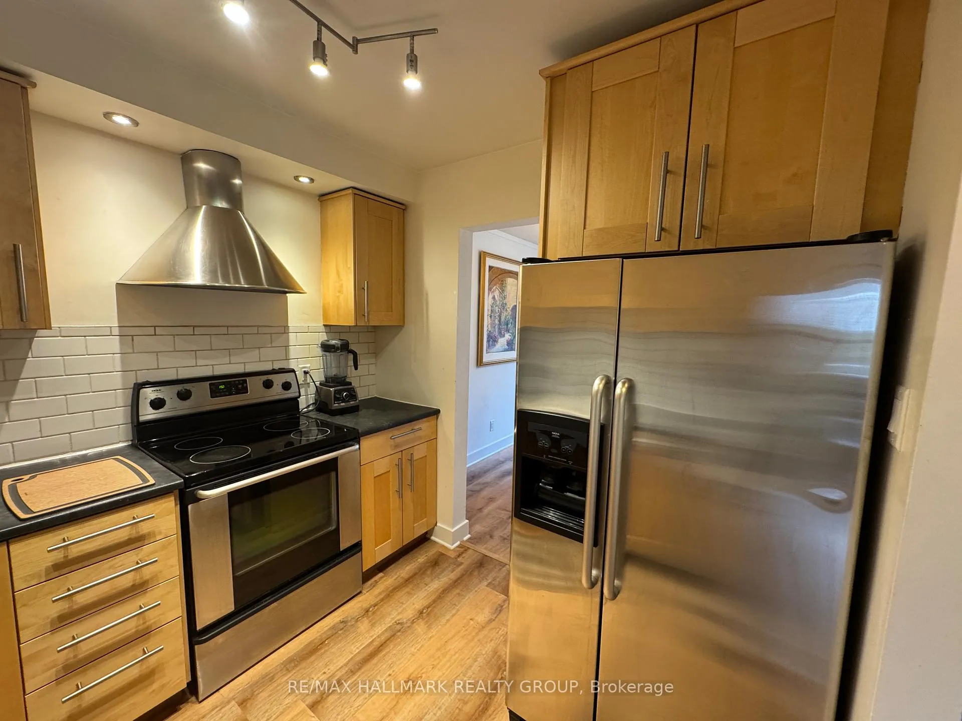 Photo 6 of 912 Dynes Road, Ottawa, Carleton Square — HOMEH