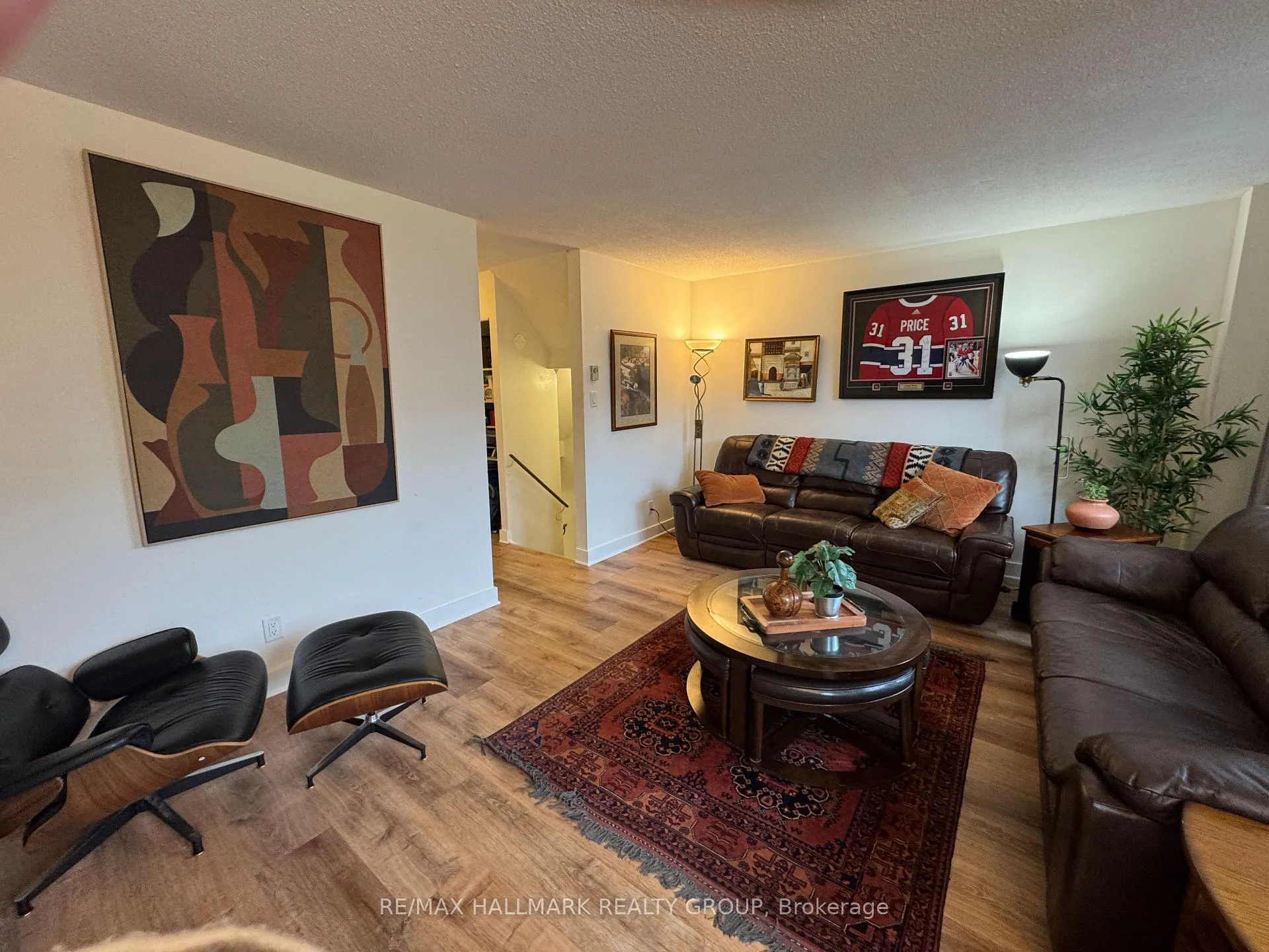 Photo 10 of 912 Dynes Road, Ottawa, Carleton Square — HOMEH