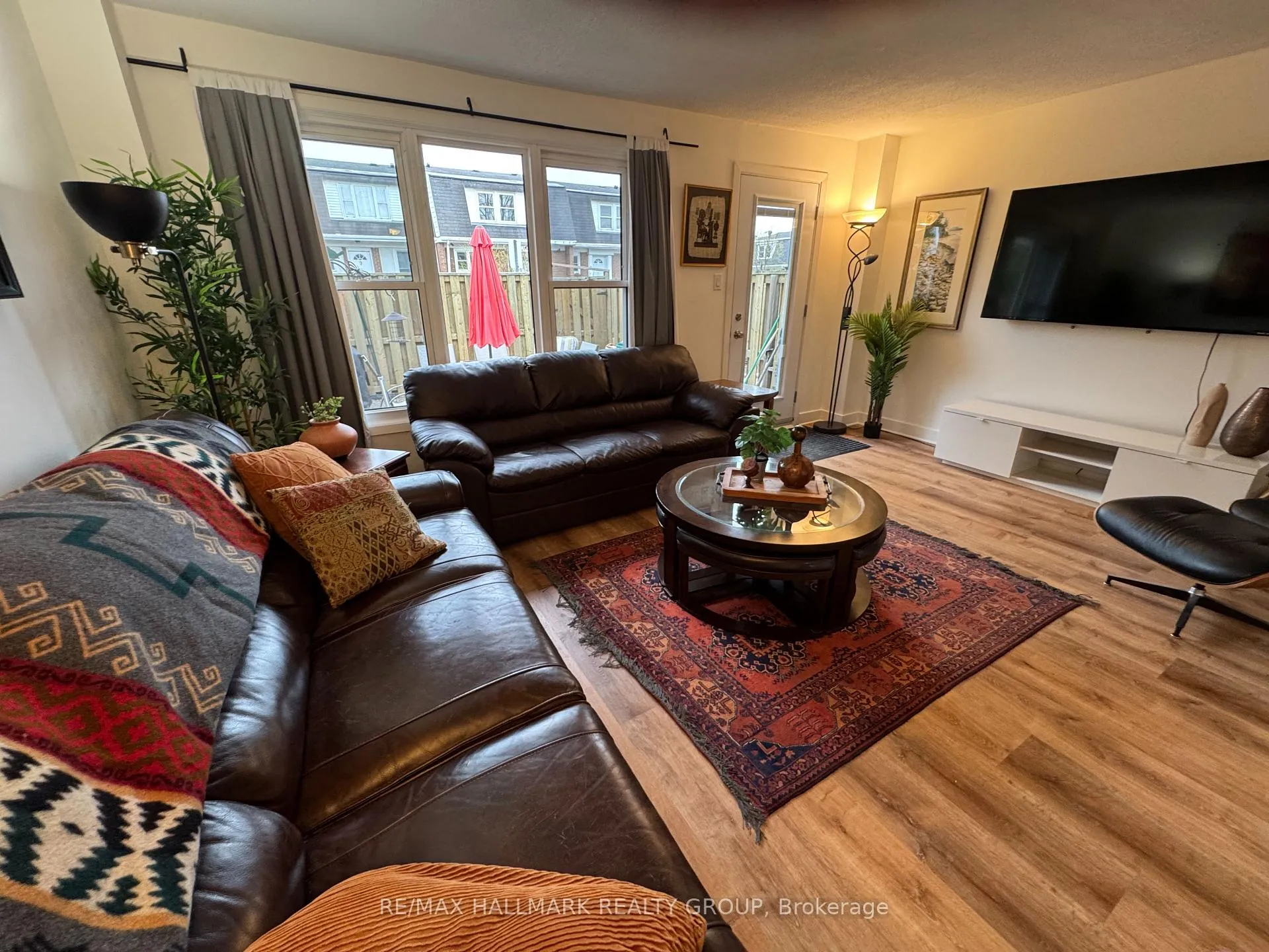 Photo 11 of 912 Dynes Road, Ottawa, Carleton Square — HOMEH