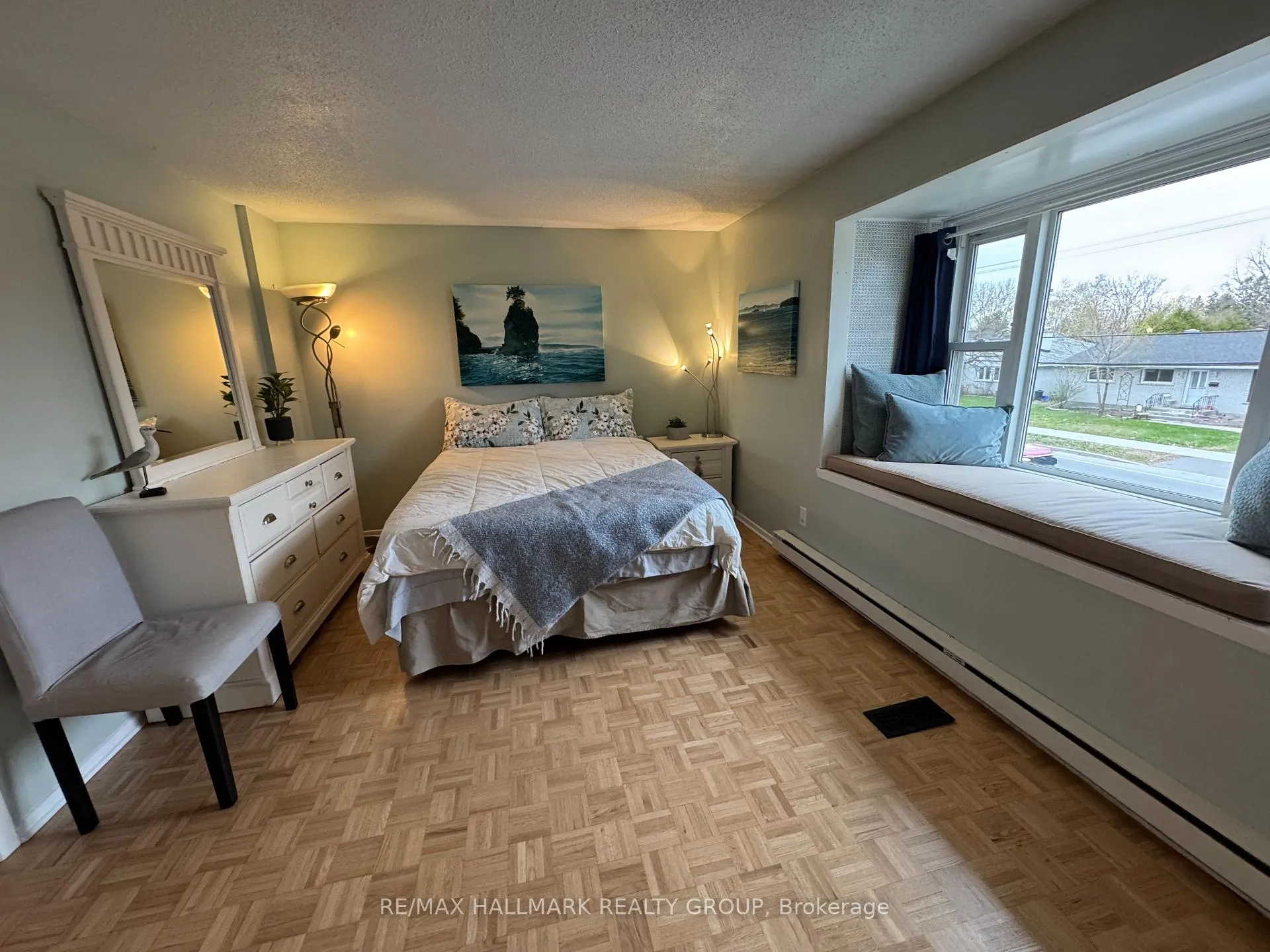 Photo 14 of 912 Dynes Road, Ottawa, Carleton Square — HOMEH
