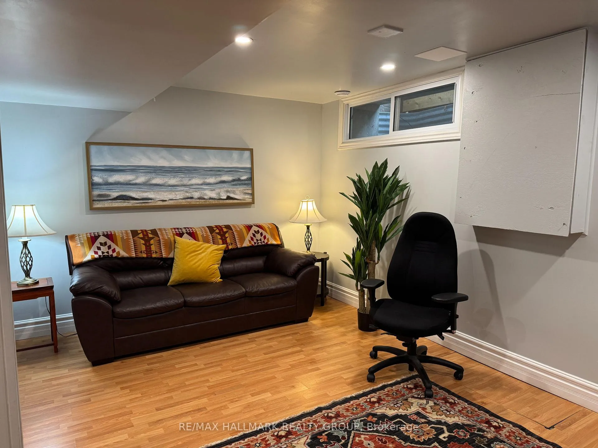 Photo 23 of 912 Dynes Road, Ottawa, Carleton Square — HOMEH