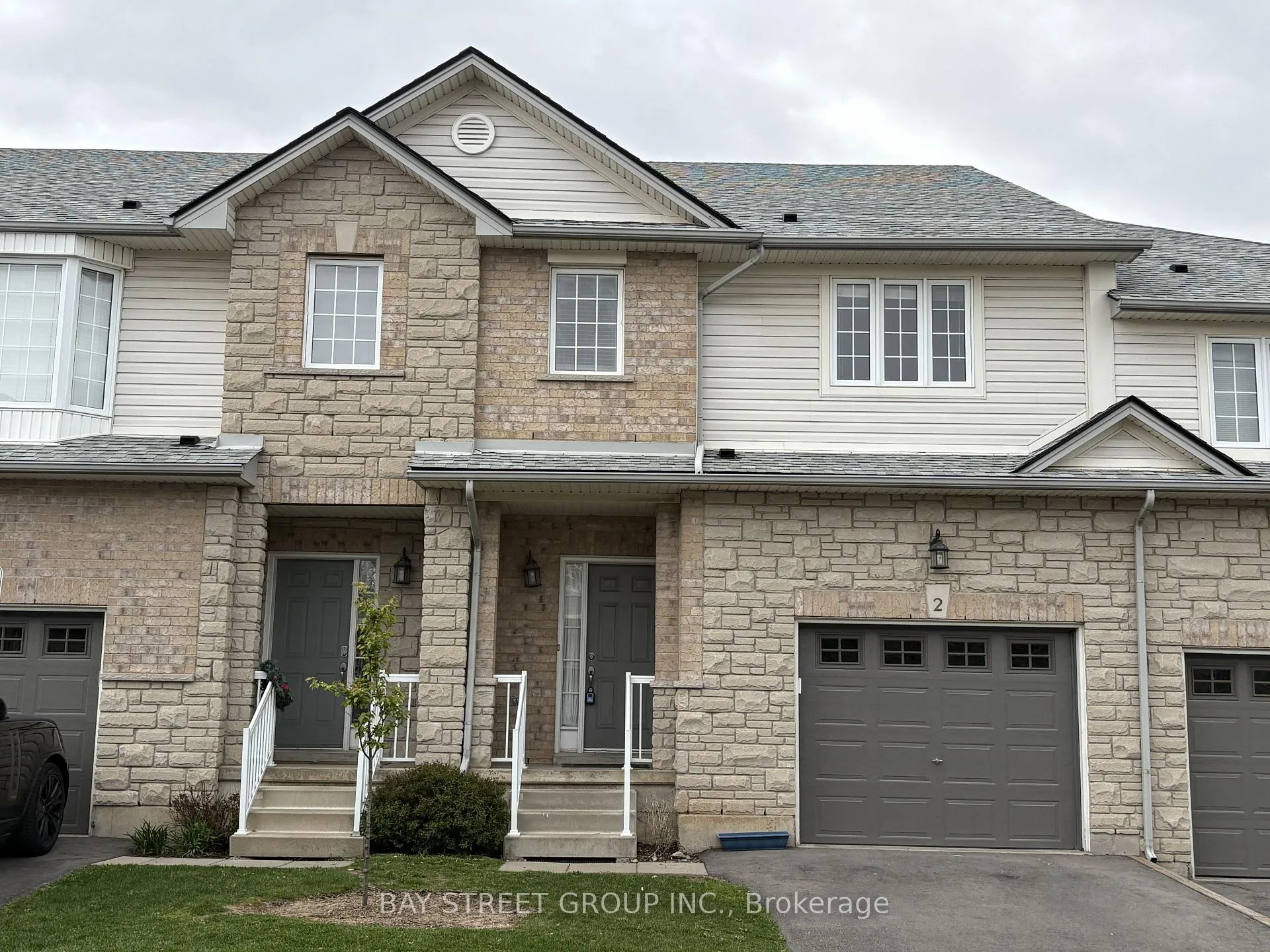 Photo 1 of Unit 2, 60 Cloverleaf Drive, Hamilton, Ancaster — HOMEH