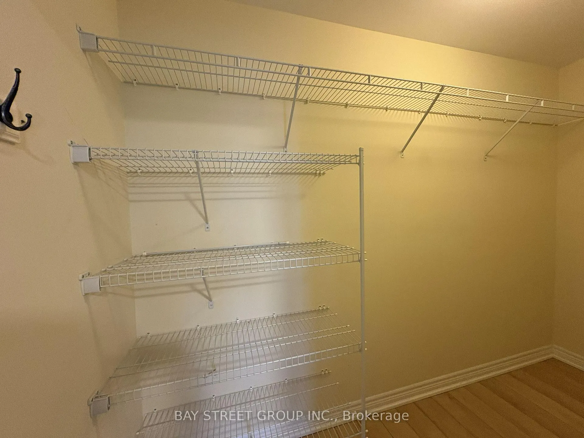 Photo 16 of Unit 2, 60 Cloverleaf Drive, Hamilton, Ancaster — HOMEH