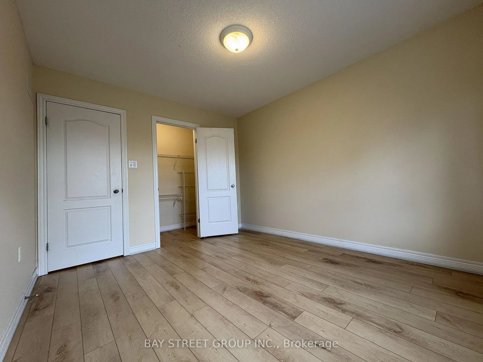 Photo 24 of Unit 2, 60 Cloverleaf Drive, Hamilton, Ancaster — HOMEH