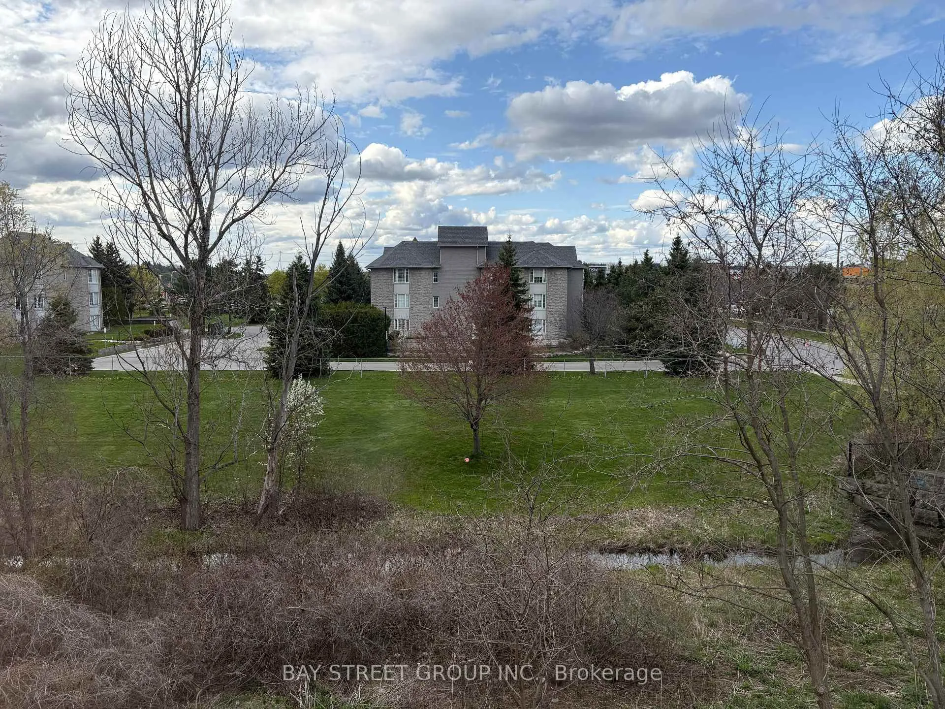 Photo 26 of Unit 2, 60 Cloverleaf Drive, Hamilton, Ancaster — HOMEH