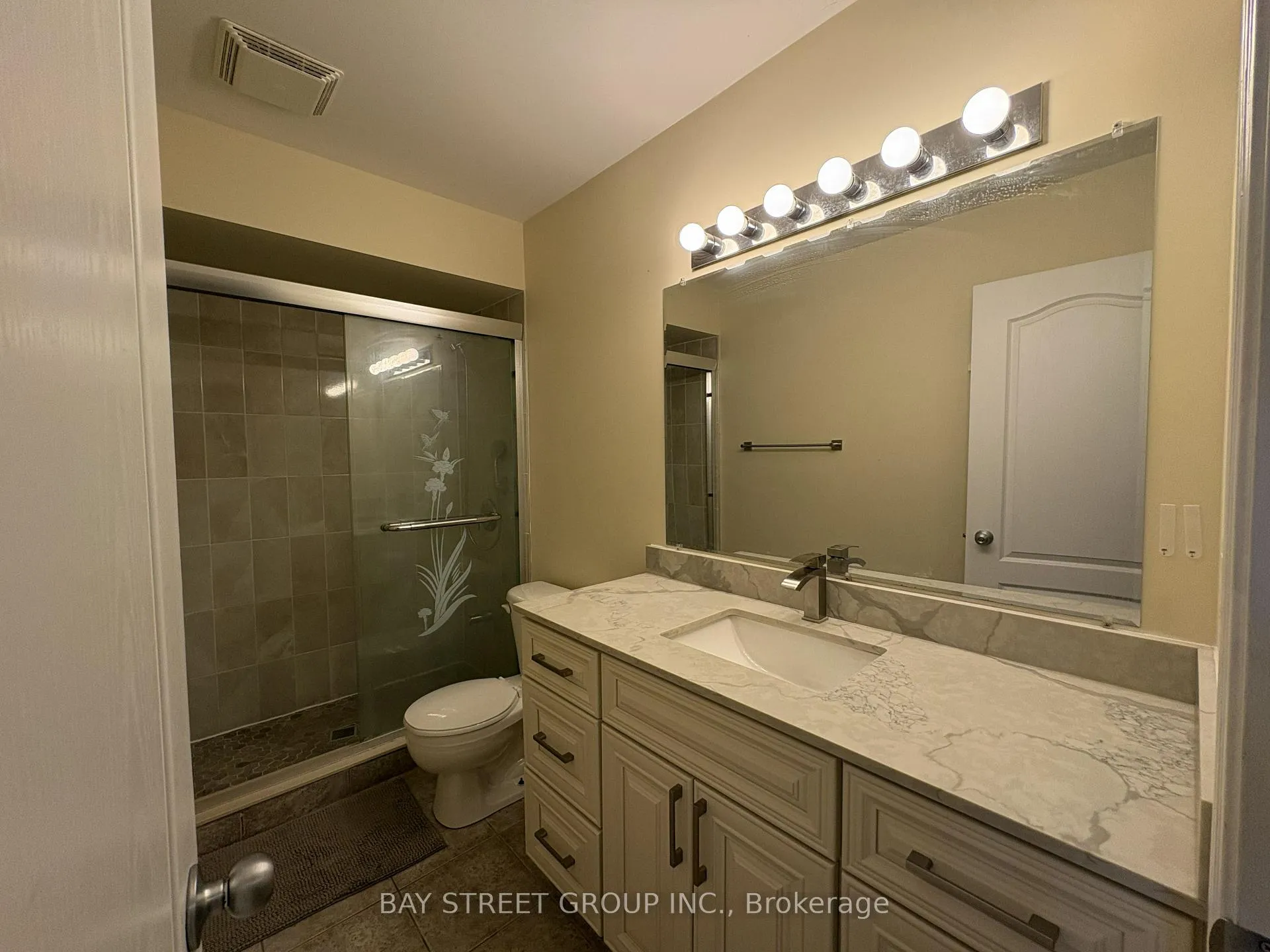 Photo 28 of Unit 2, 60 Cloverleaf Drive, Hamilton, Ancaster — HOMEH