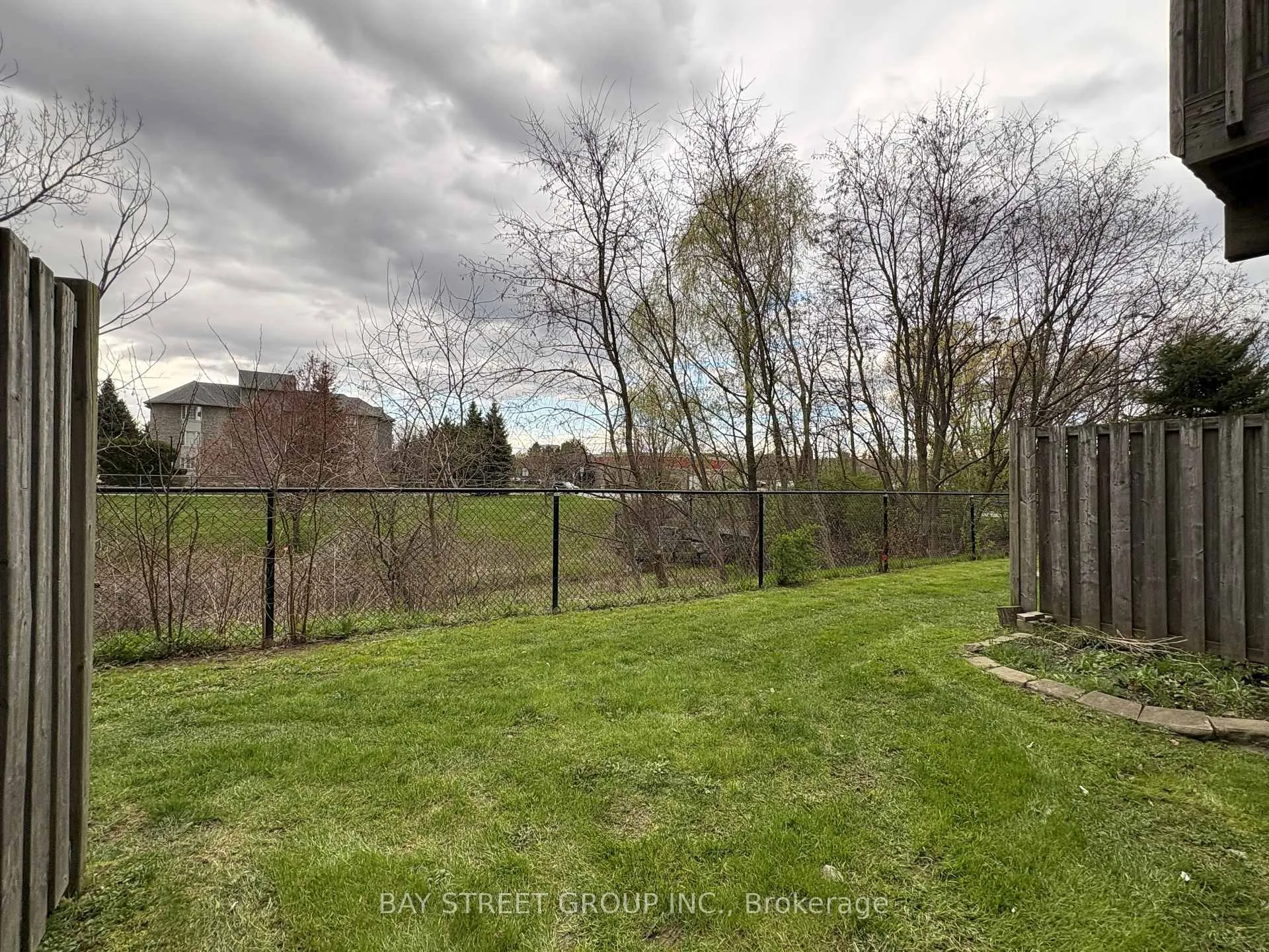 Photo 36 of Unit 2, 60 Cloverleaf Drive, Hamilton, Ancaster — HOMEH