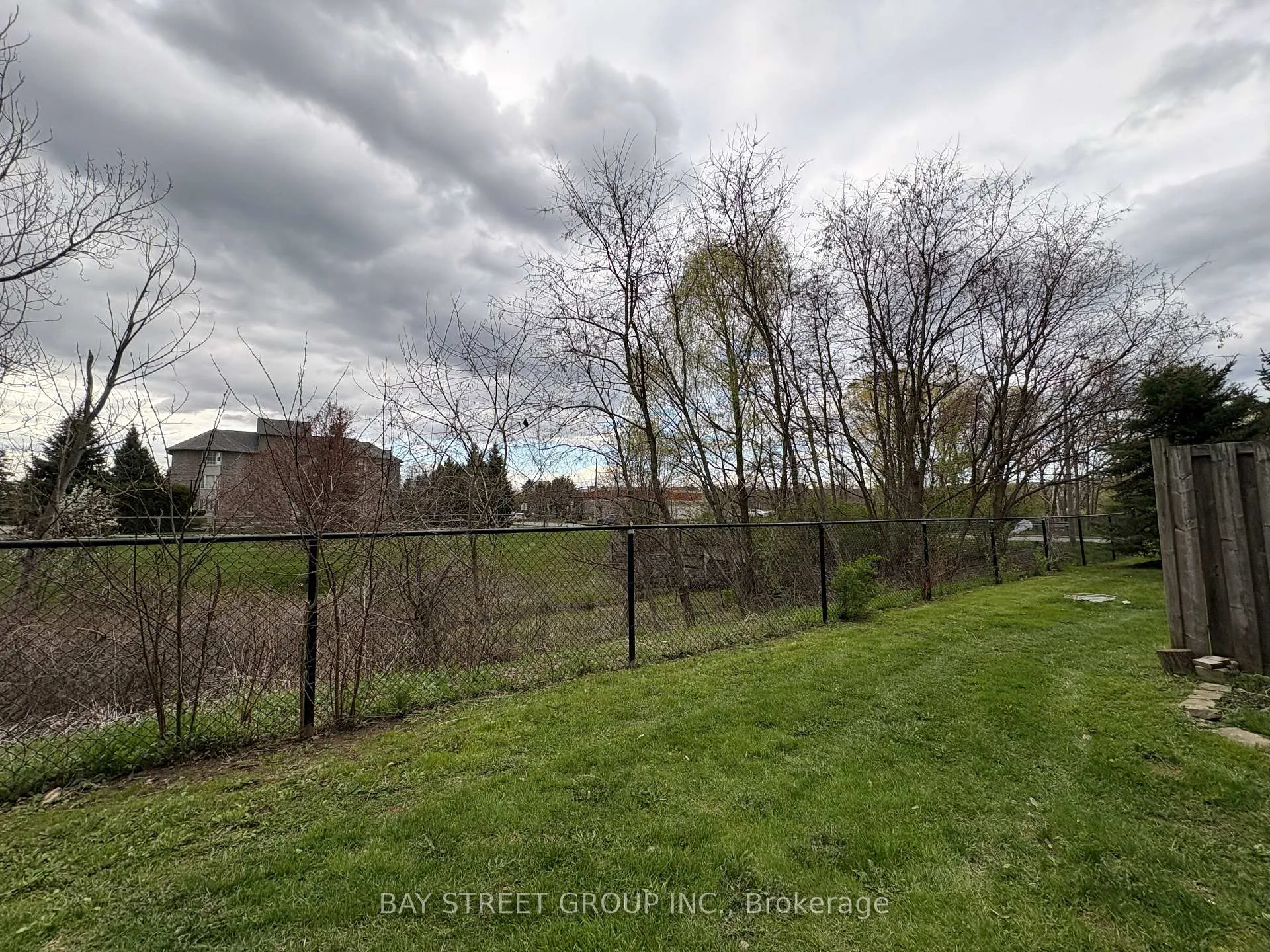 Photo 37 of Unit 2, 60 Cloverleaf Drive, Hamilton, Ancaster — HOMEH
