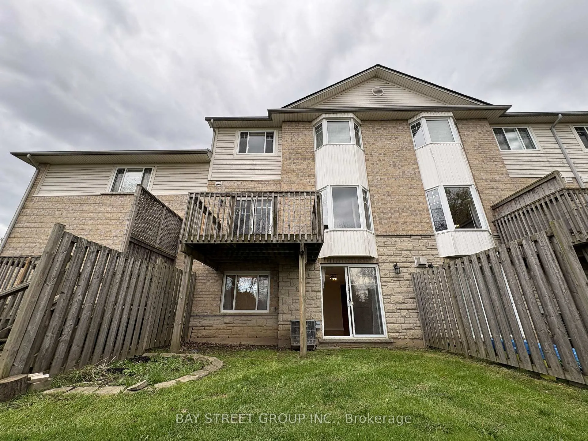 Photo 39 of Unit 2, 60 Cloverleaf Drive, Hamilton, Ancaster — HOMEH