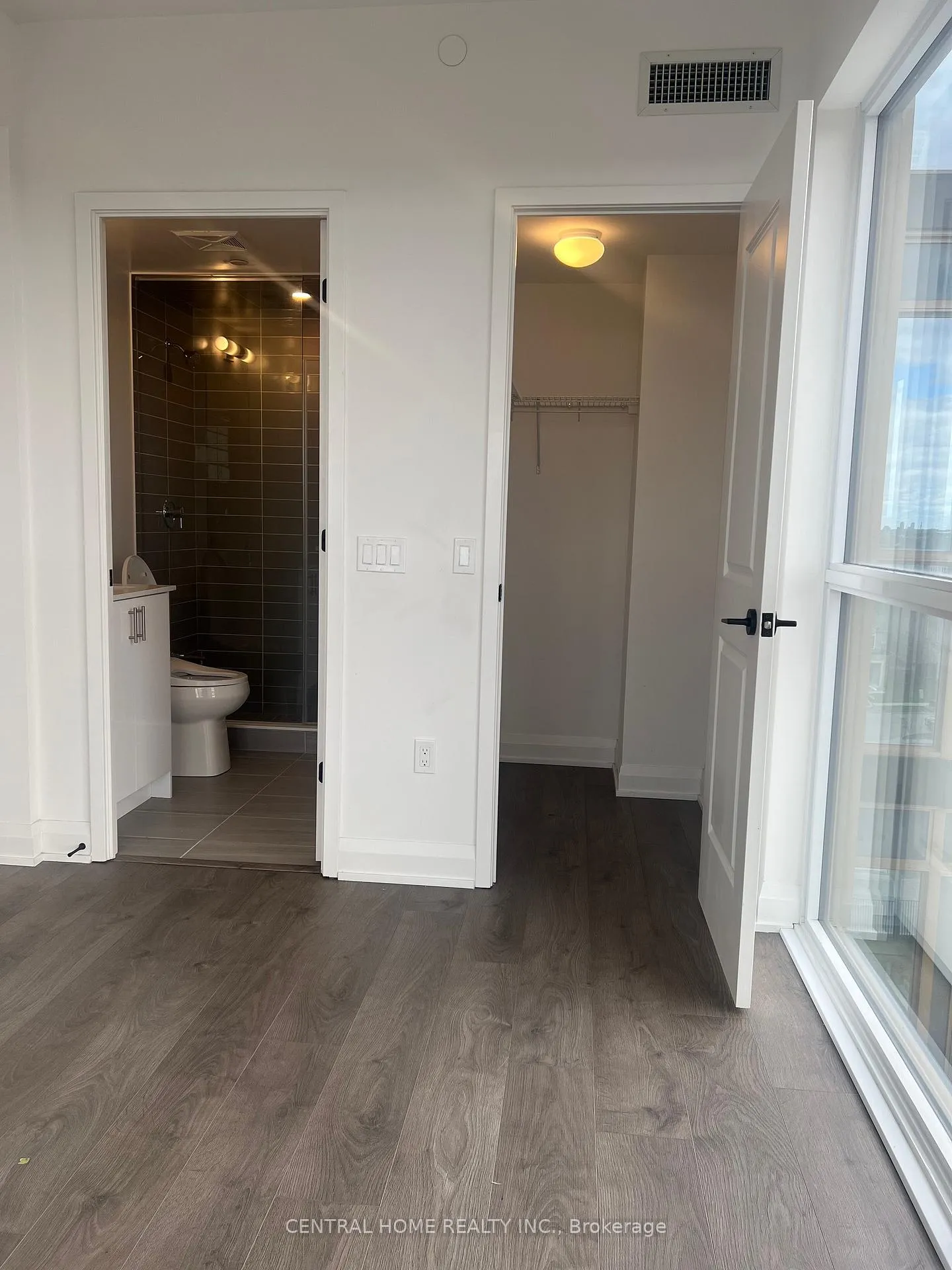 Photo 11 of Unit 718, 2343 Khalsa Gate, Oakville, Westmount — HOMEH