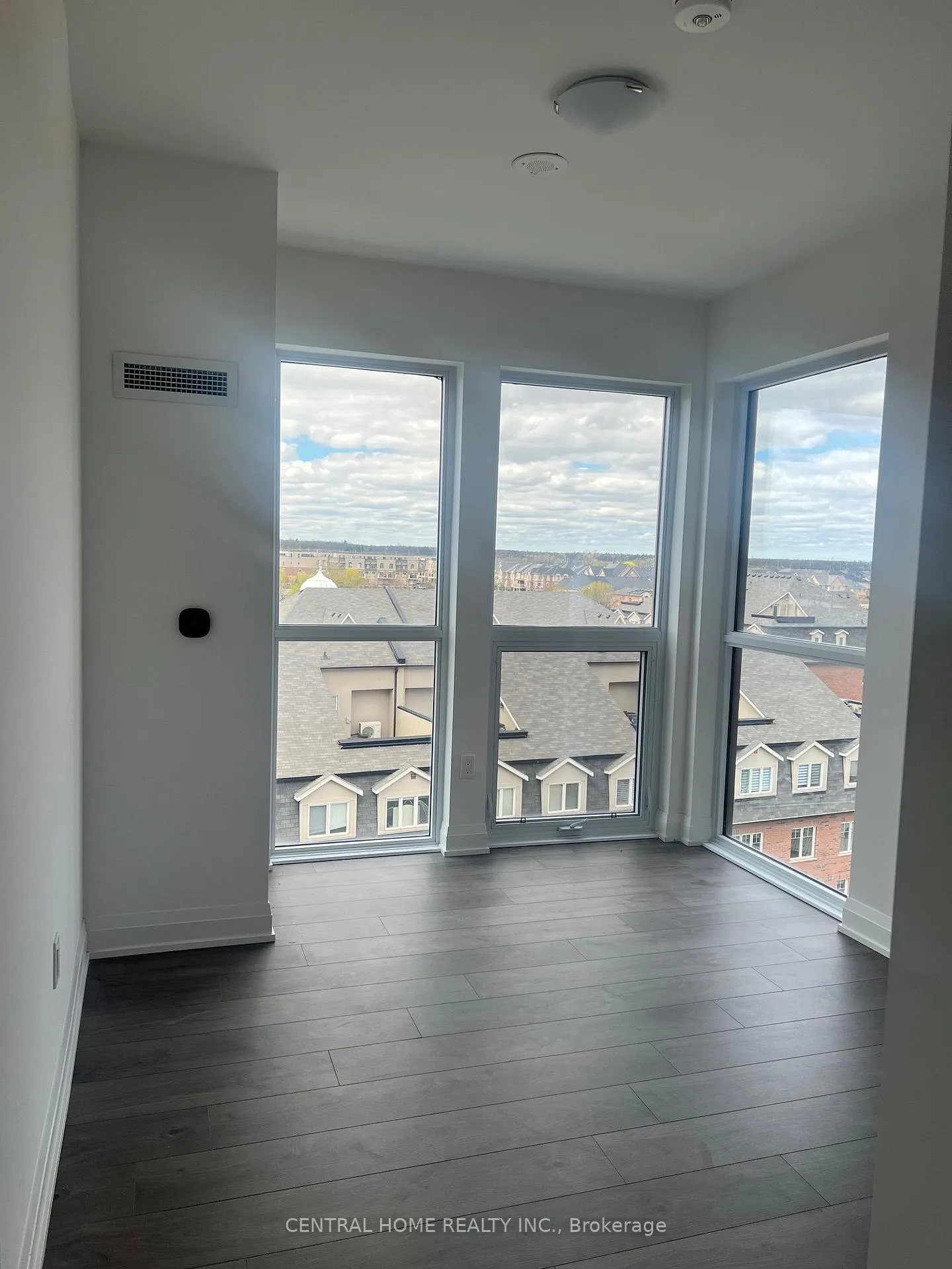 Photo 14 of Unit 718, 2343 Khalsa Gate, Oakville, Westmount — HOMEH