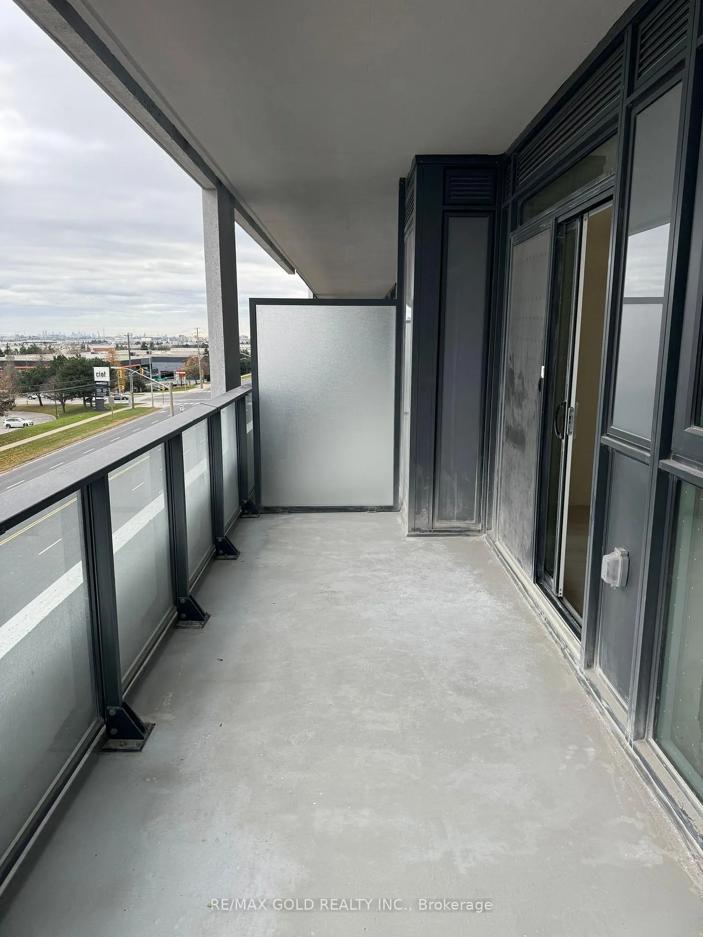 Photo 17 of Unit 410, 8960 Jane Street N, Vaughan, Vellore Village — HOMEH