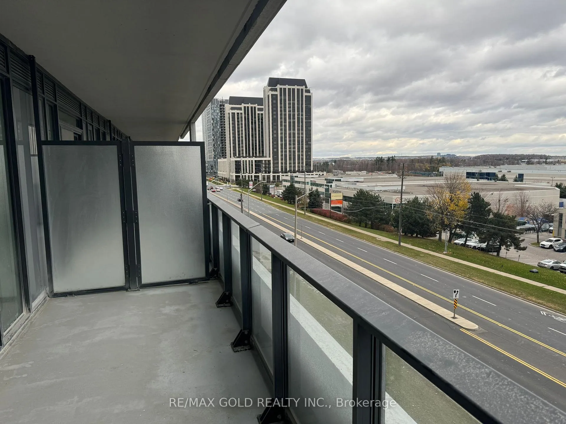 Photo 18 of Unit 410, 8960 Jane Street N, Vaughan, Vellore Village — HOMEH