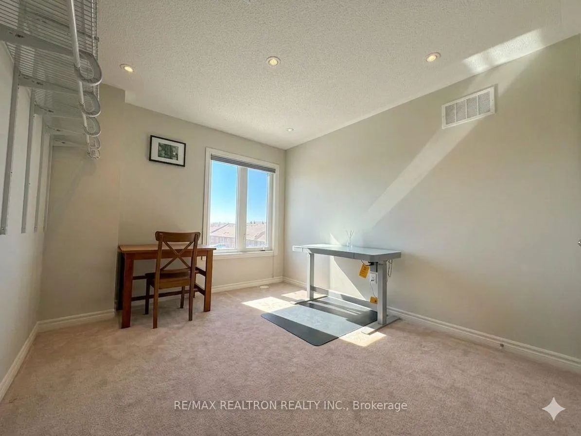Photo 14 of 2742 William Jackson Drive, Pickering, Duffin Heights — HOMEH