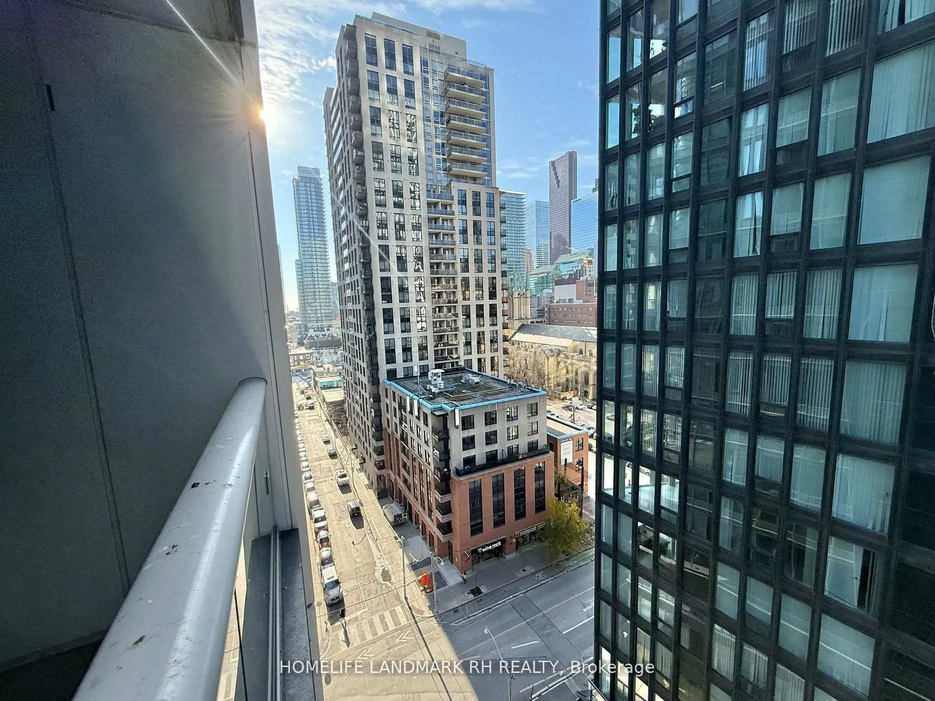 Photo 15 of Unit 1107, 68 Shuter Street, Toronto, Church-Yonge Corridor — HOMEH