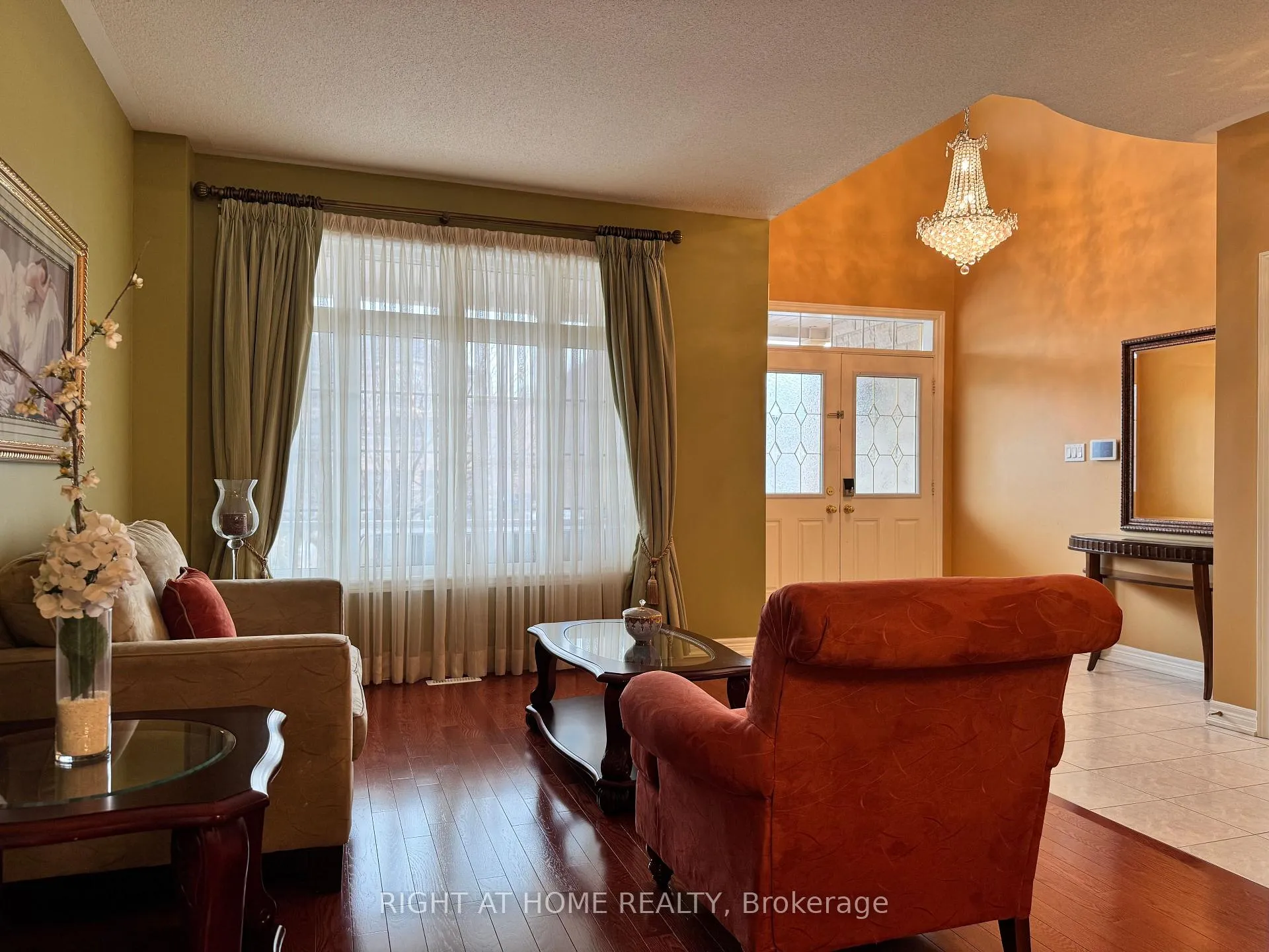 Photo 6 of 29 Lynnvalley Crescent, Brampton, Bram East — HOMEH