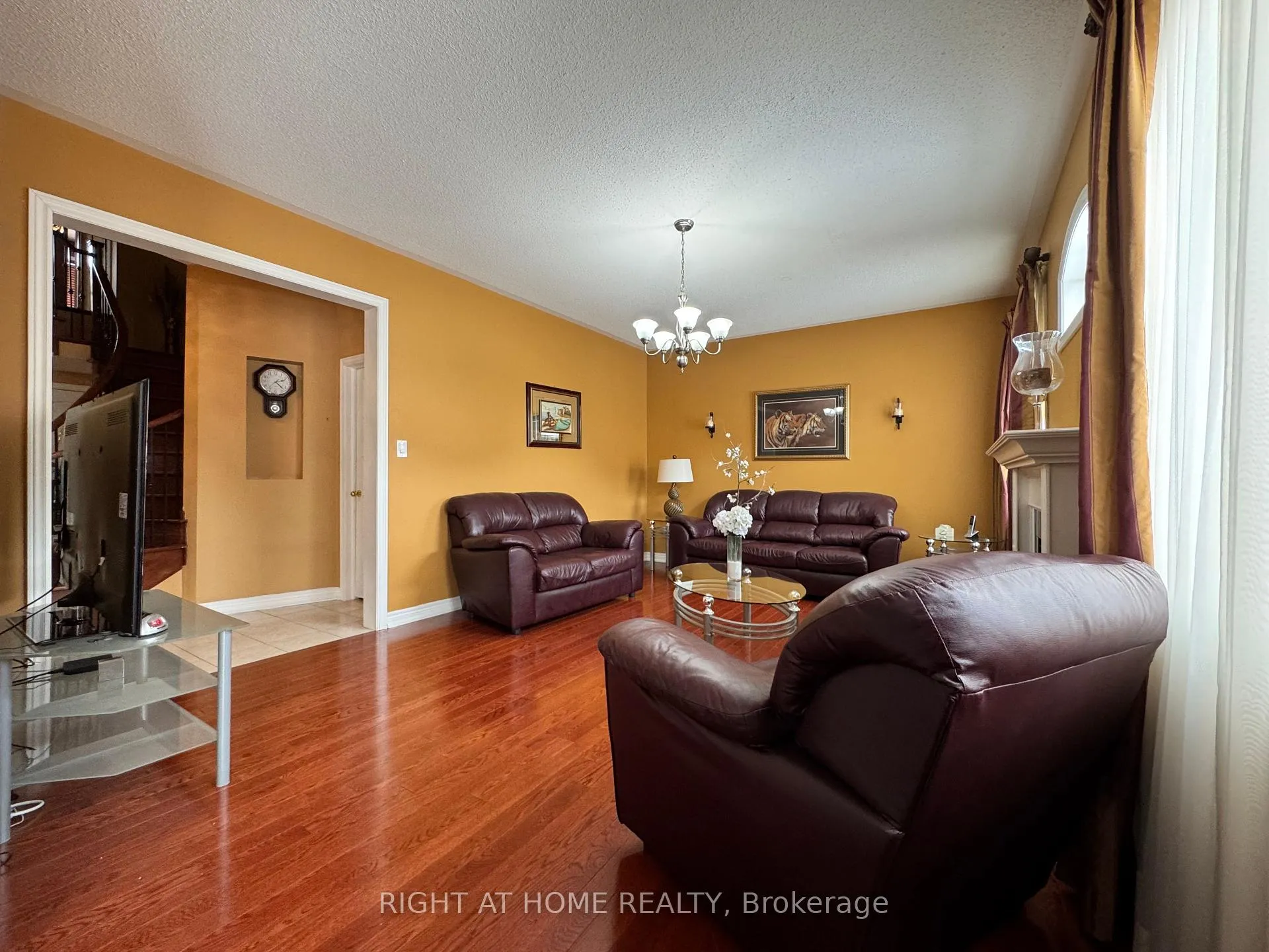 Photo 9 of 29 Lynnvalley Crescent, Brampton, Bram East — HOMEH