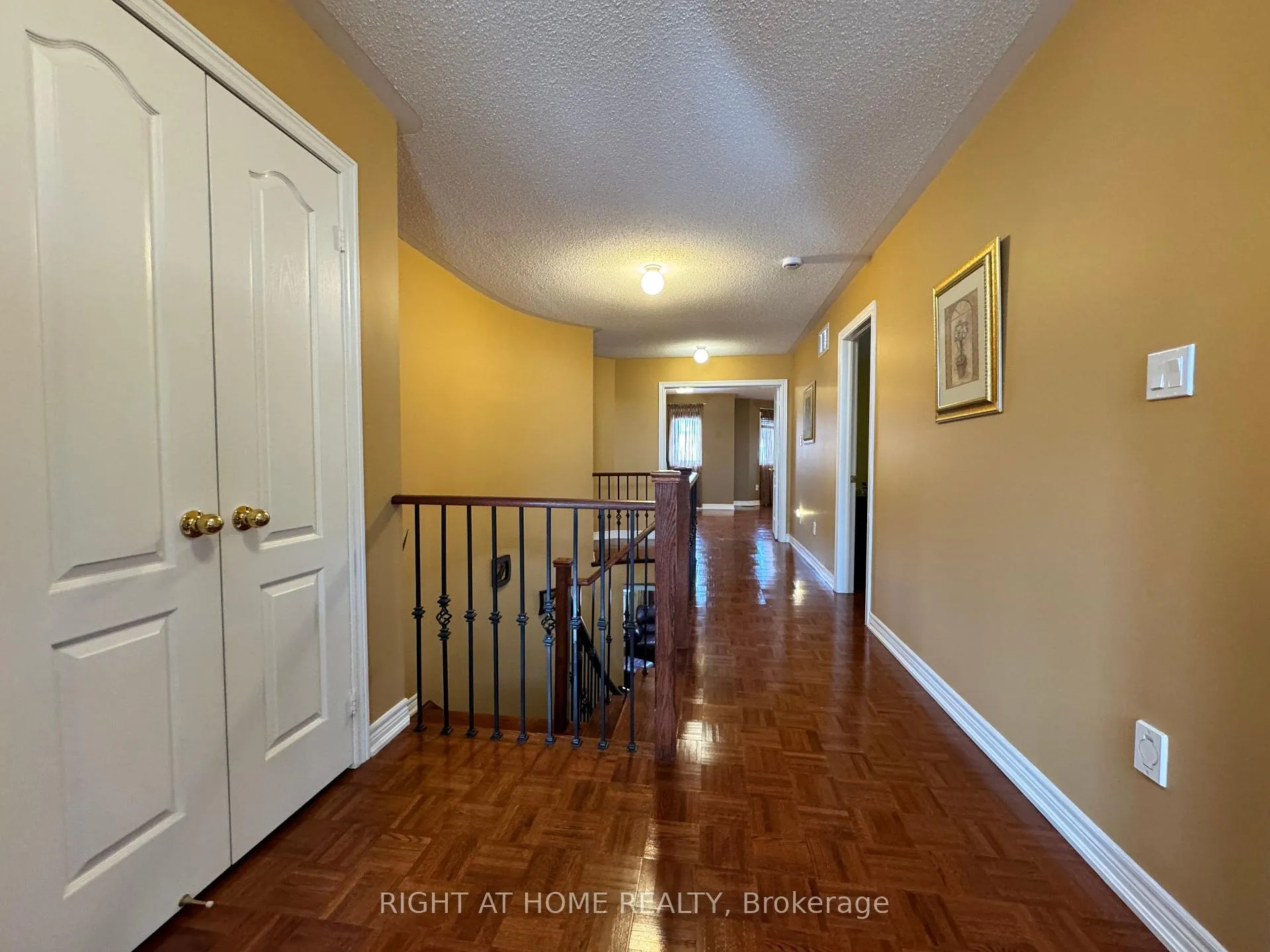 Photo 12 of 29 Lynnvalley Crescent, Brampton, Bram East — HOMEH