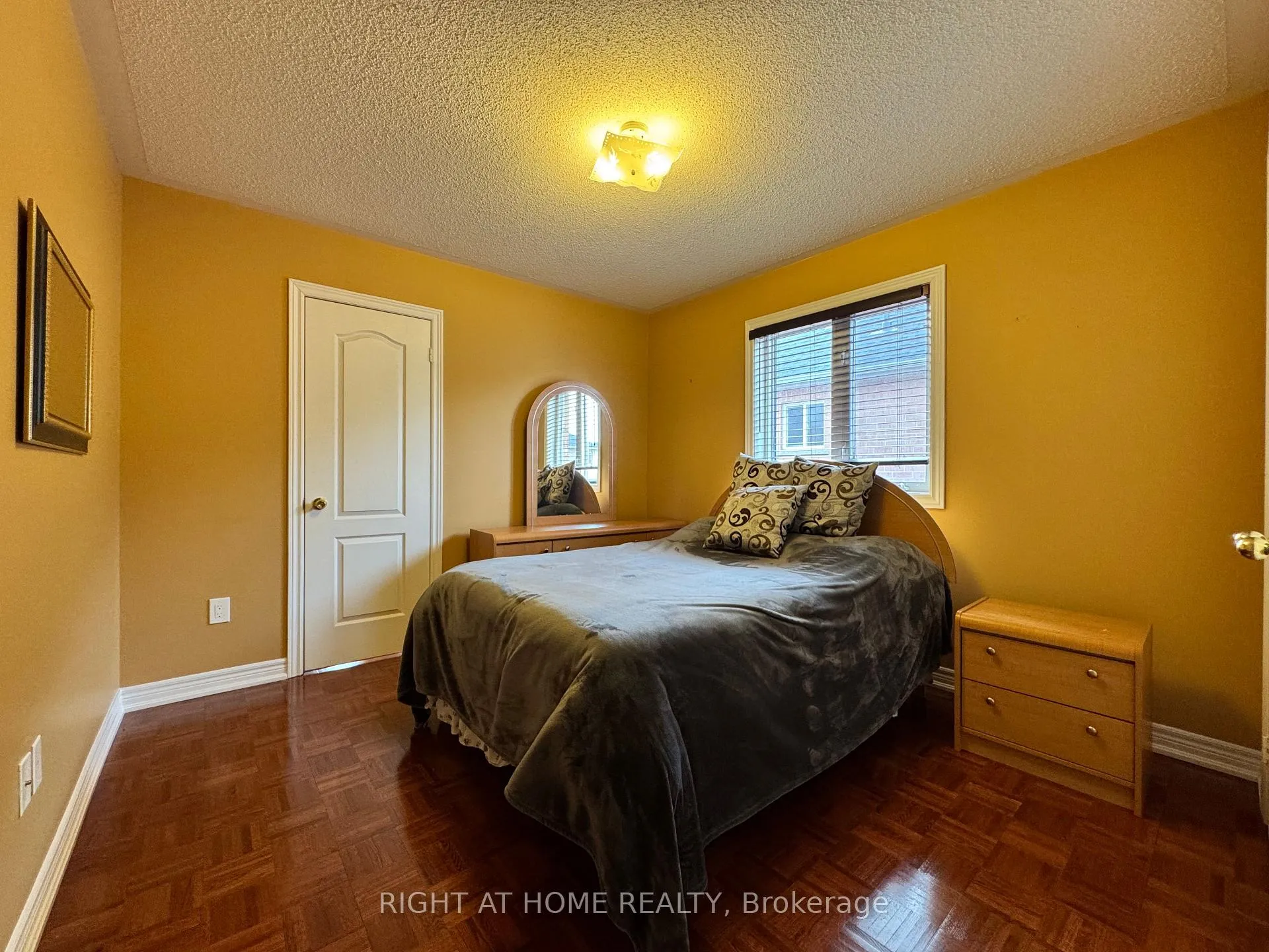 Photo 16 of 29 Lynnvalley Crescent, Brampton, Bram East — HOMEH